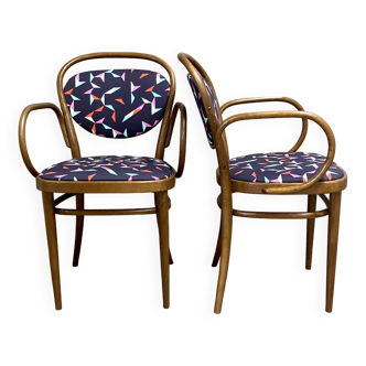 Duo of 1950 “Design Thonet” armchairs.