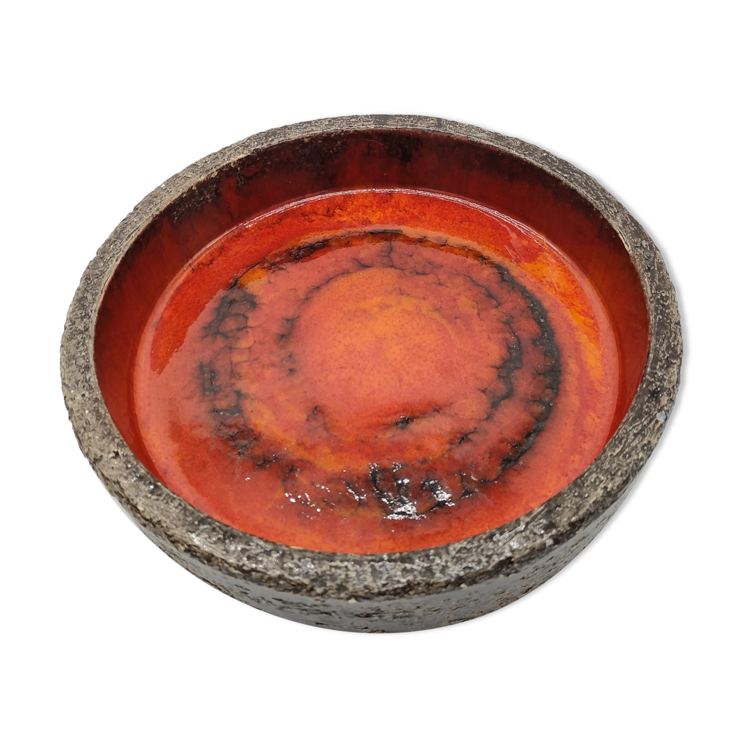 Brutalist cut in orange and red enamelled sandstone