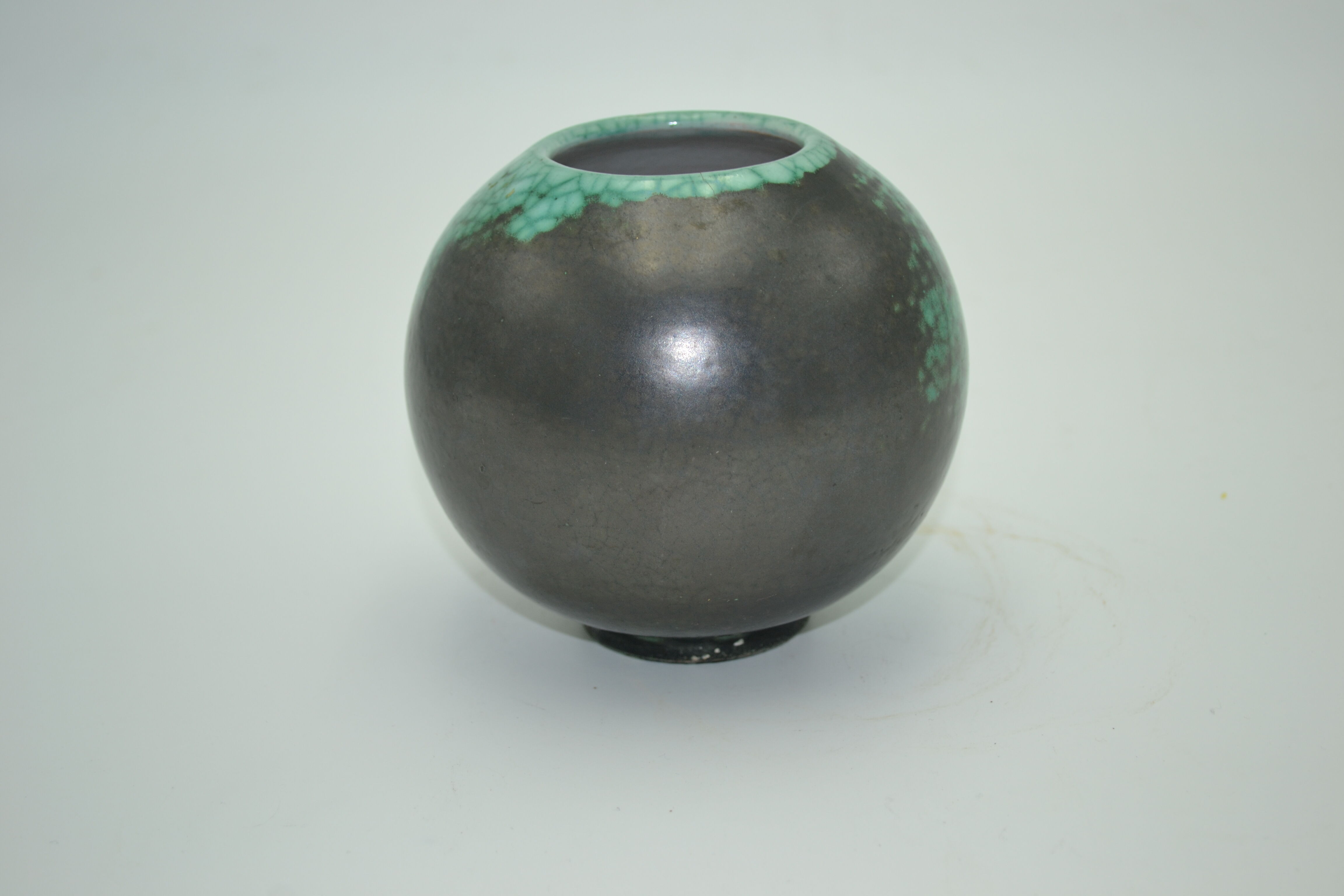 Vase ball Art Deco ceramic workshops Primavera