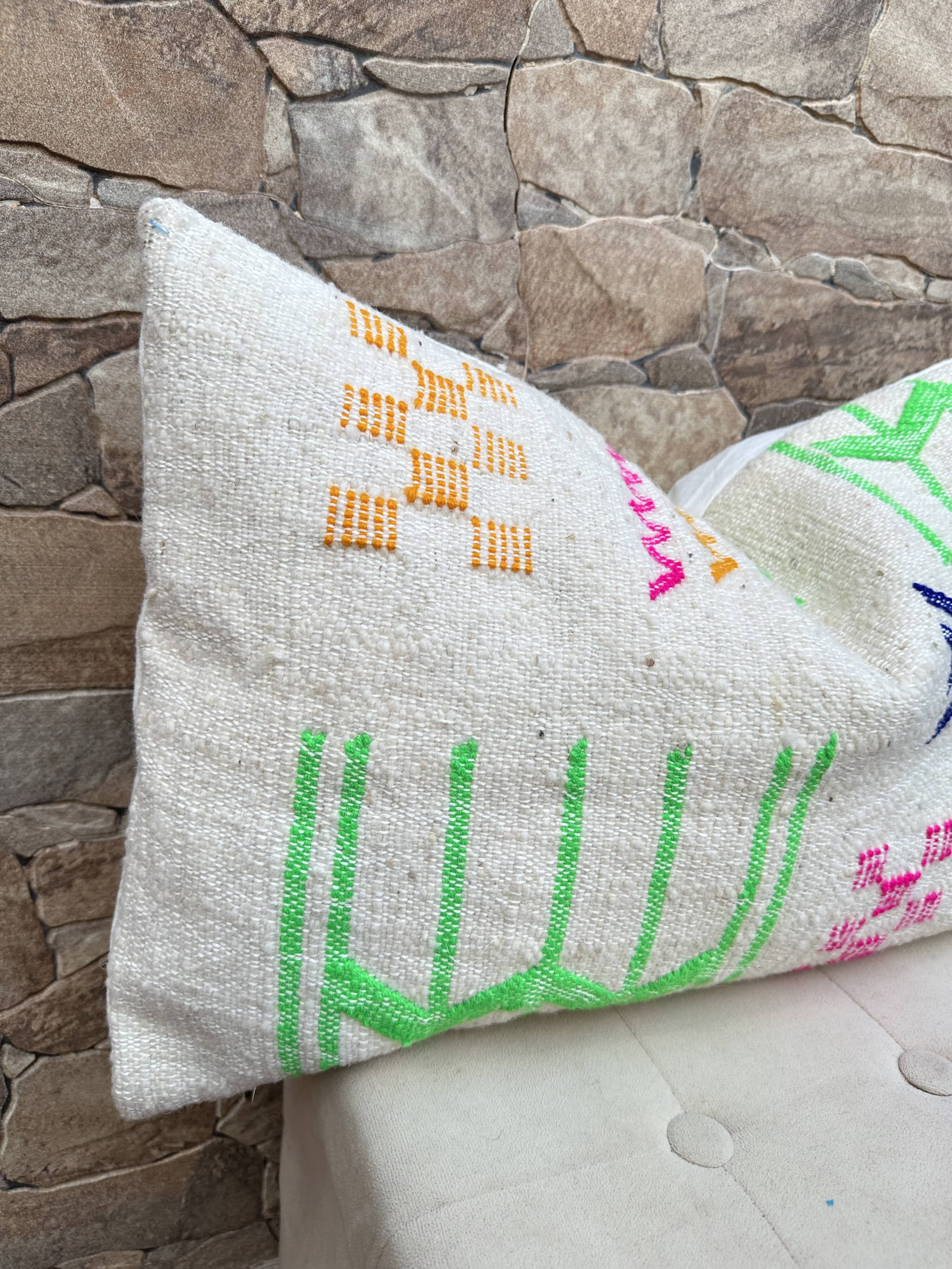 Handmade cushion cover in Berber wool Moroccan Kilim cushion 60x40