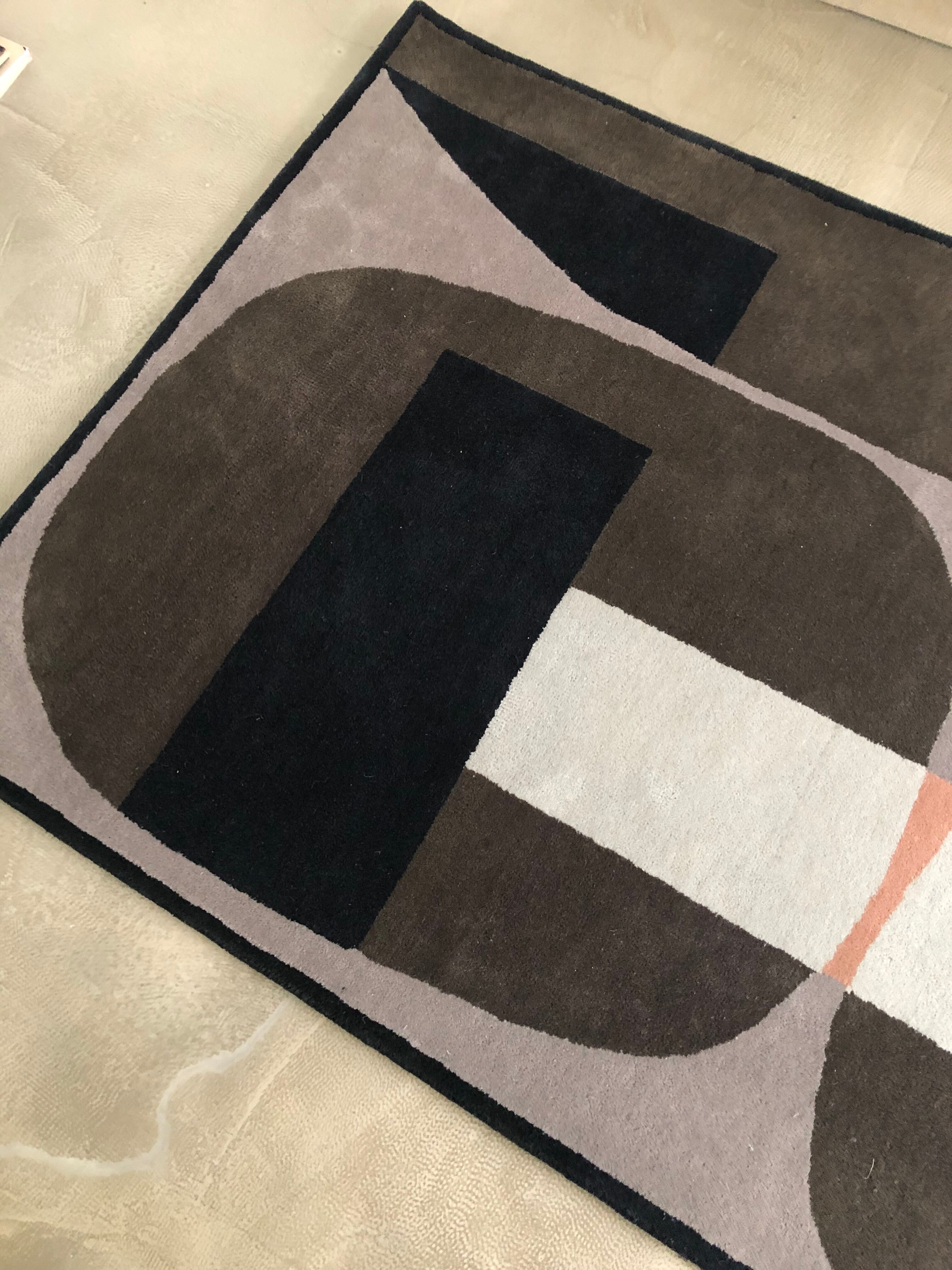 Wool carpet 250x160cm
