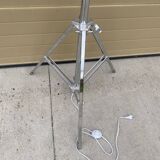 Lampadaire sur pieds metal