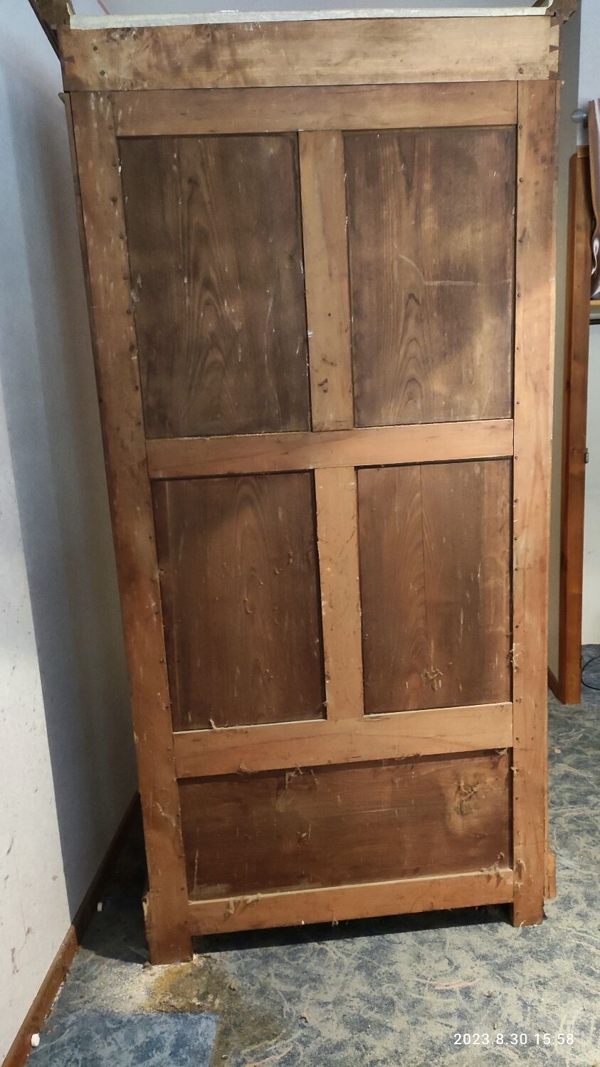 "Standing Man" Cabinet
