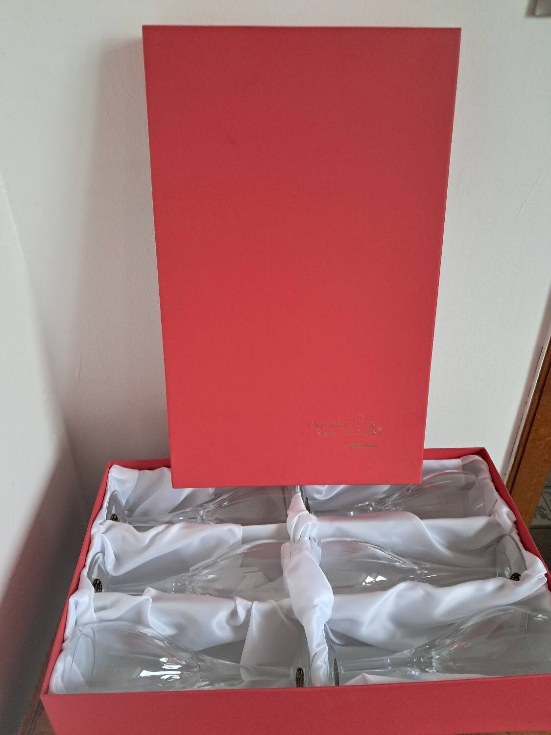 6 crystal wine glasses from Lorraine