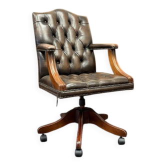 Classic English Chesterfield Desk Chair Brown