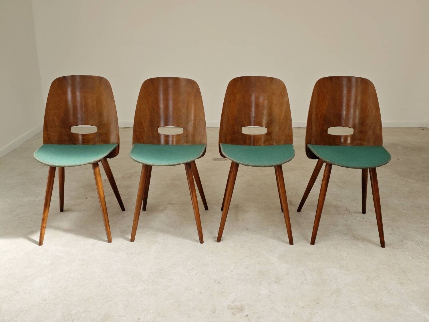 Set of 4 Lollipop chairs by Frantisek Jirak for Tatra 1960