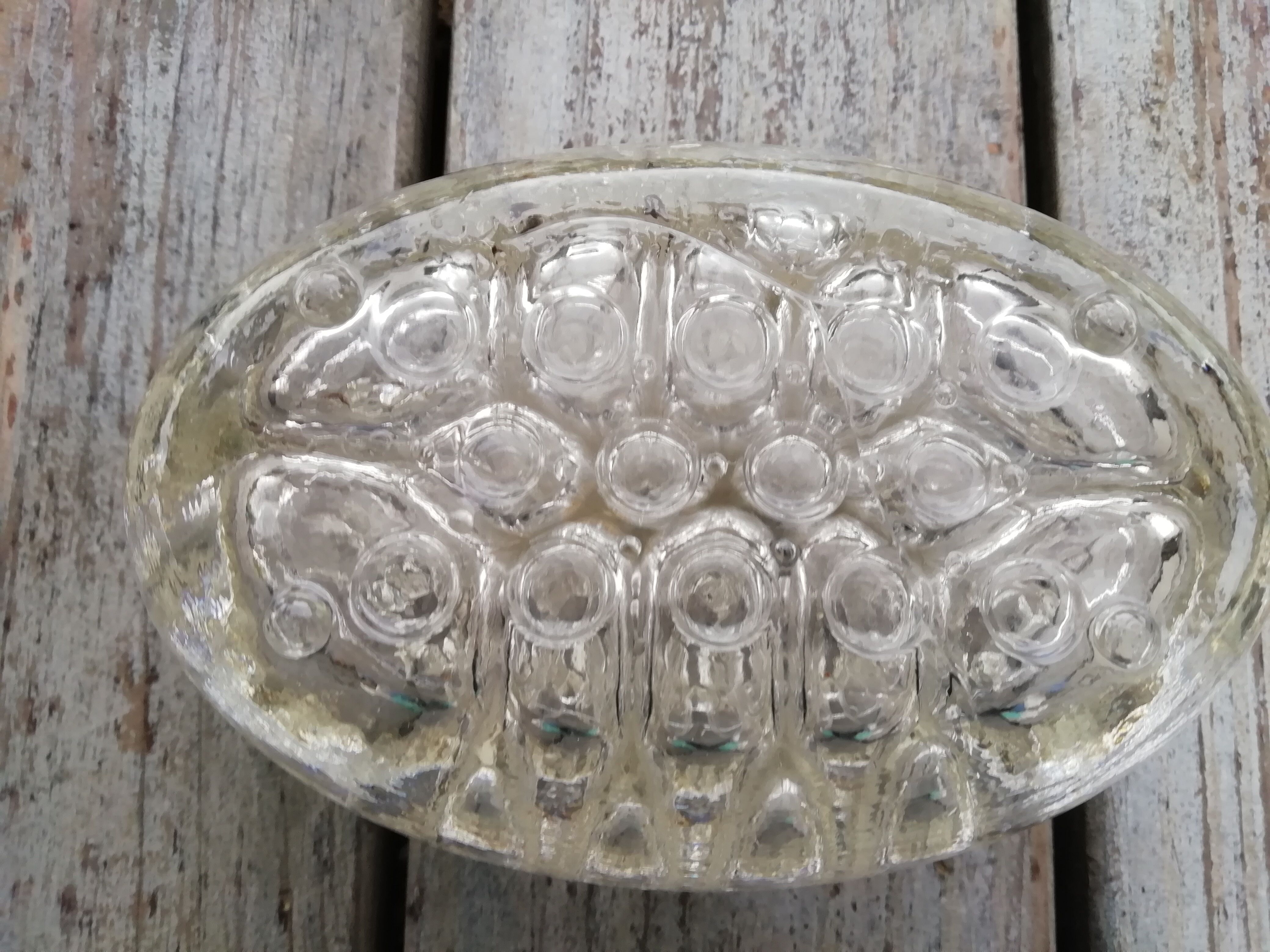 Pique oval flowers in Reims glass