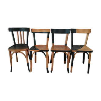 Chaises bistrot dépareillées