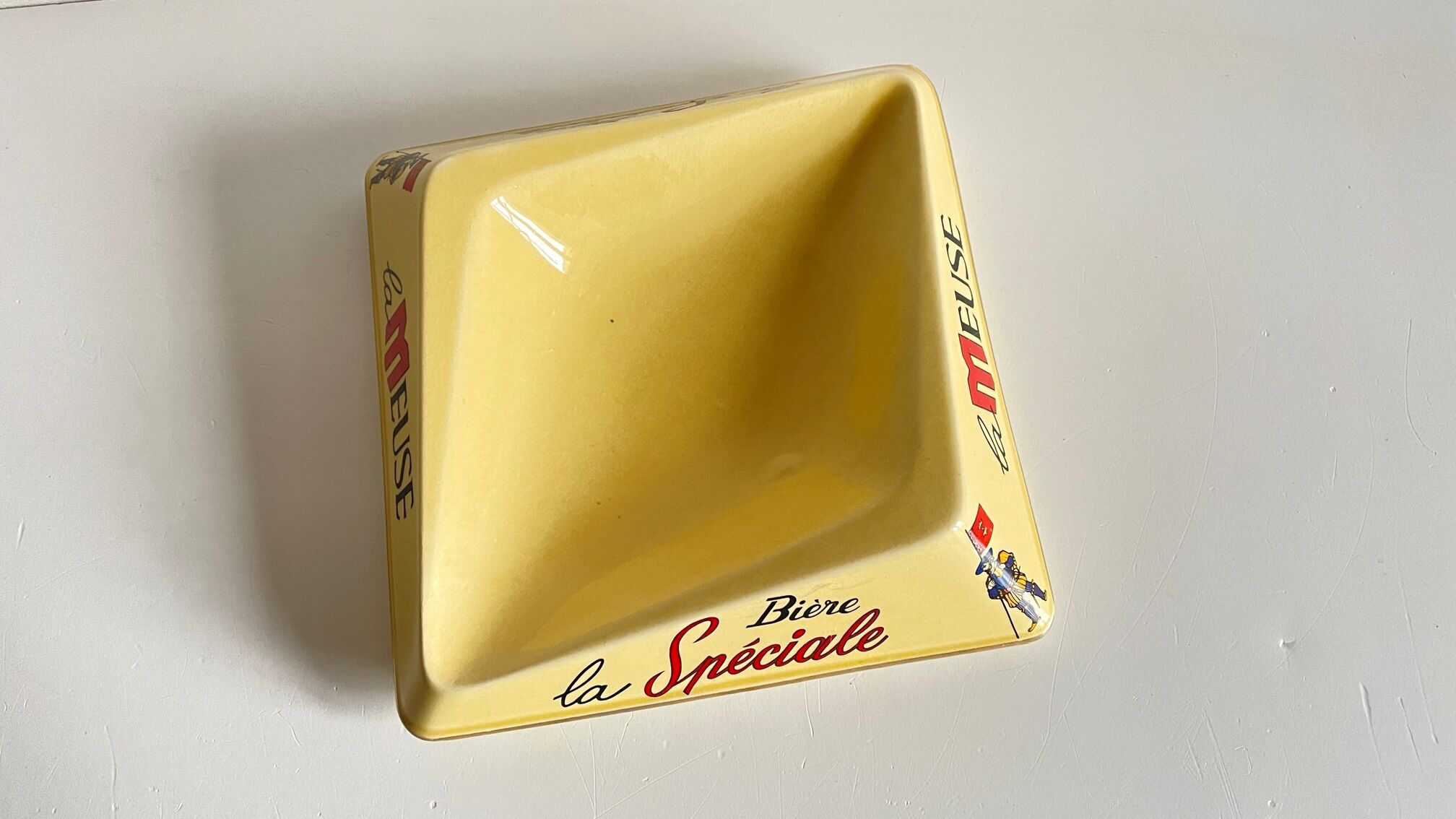 Vintage ceramic bistro ashtray