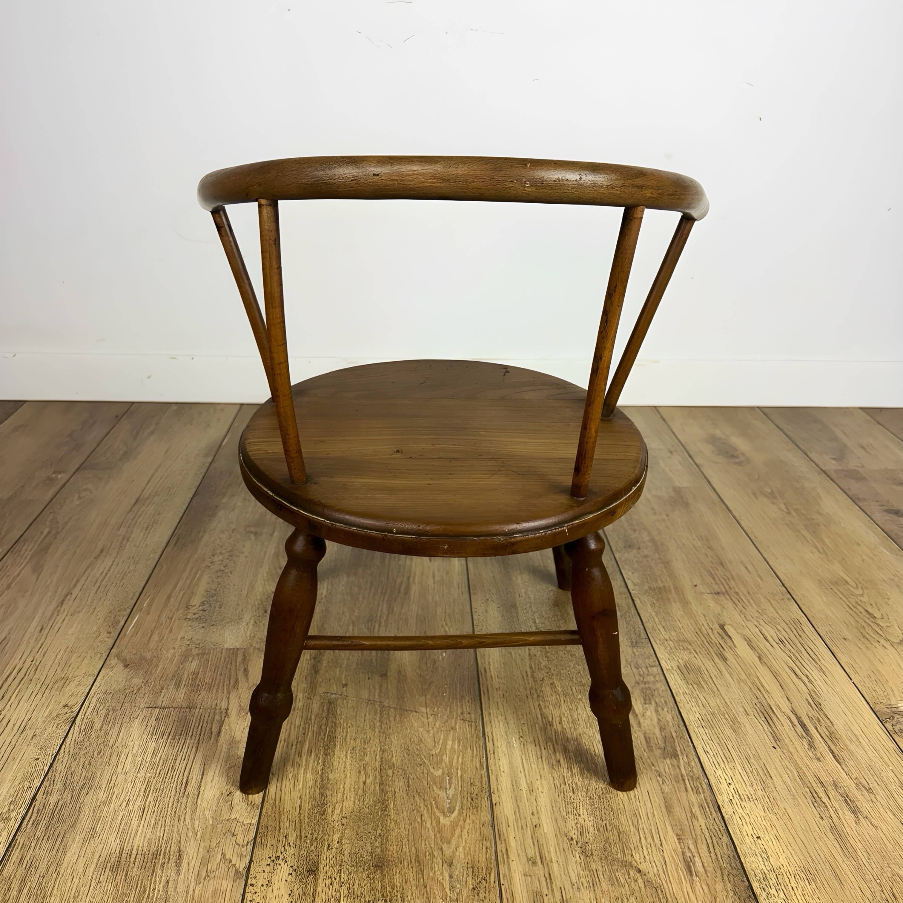Chaise enfant ancienne en bois tourné