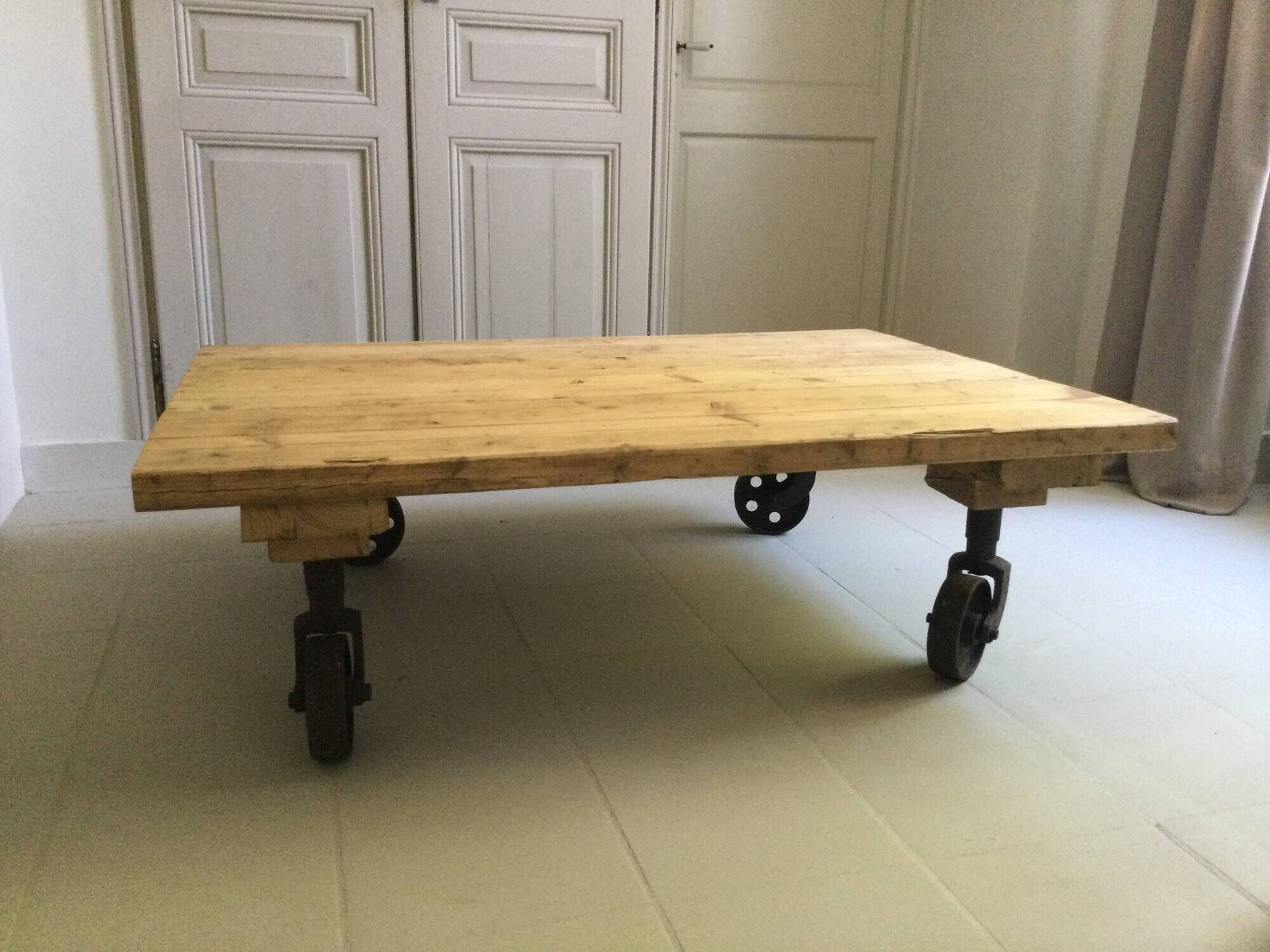 Coffee table on wheels