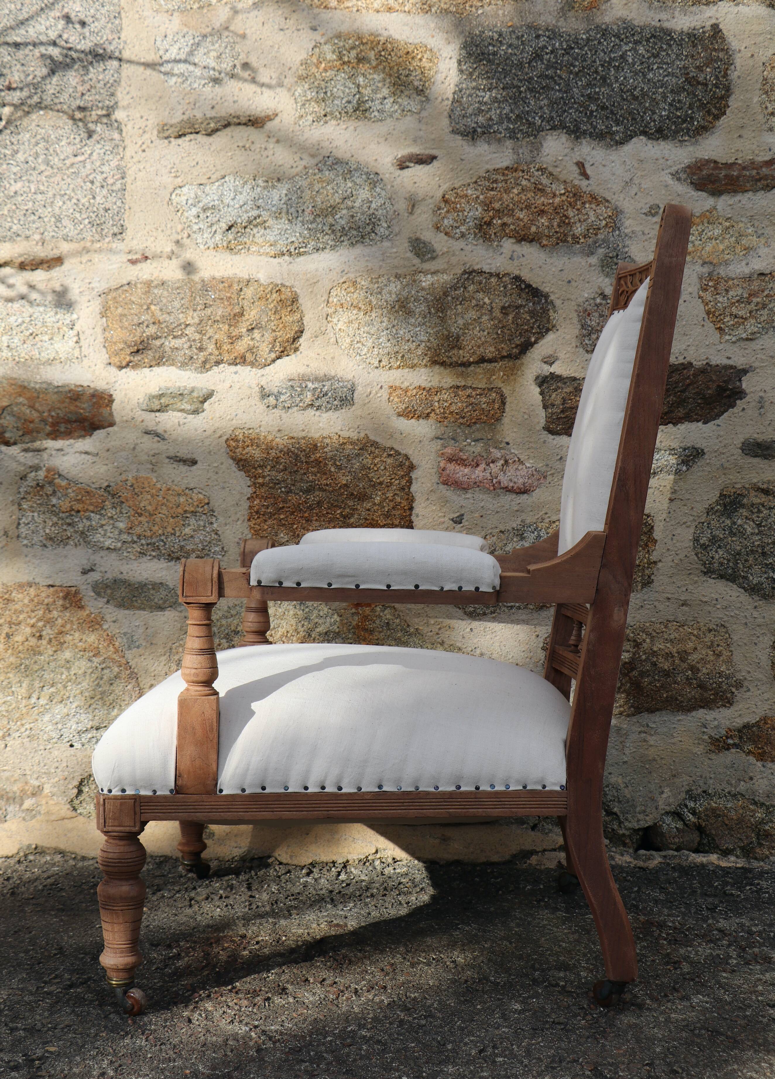 Fauteuil XIXème en bois retapissé en chanvre