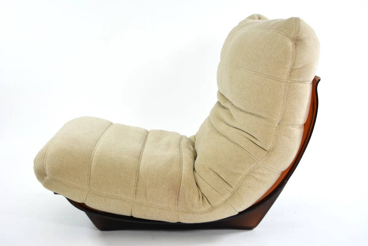 Chauffeuse et son repose-pied Marsala Ligne Roset beige clair