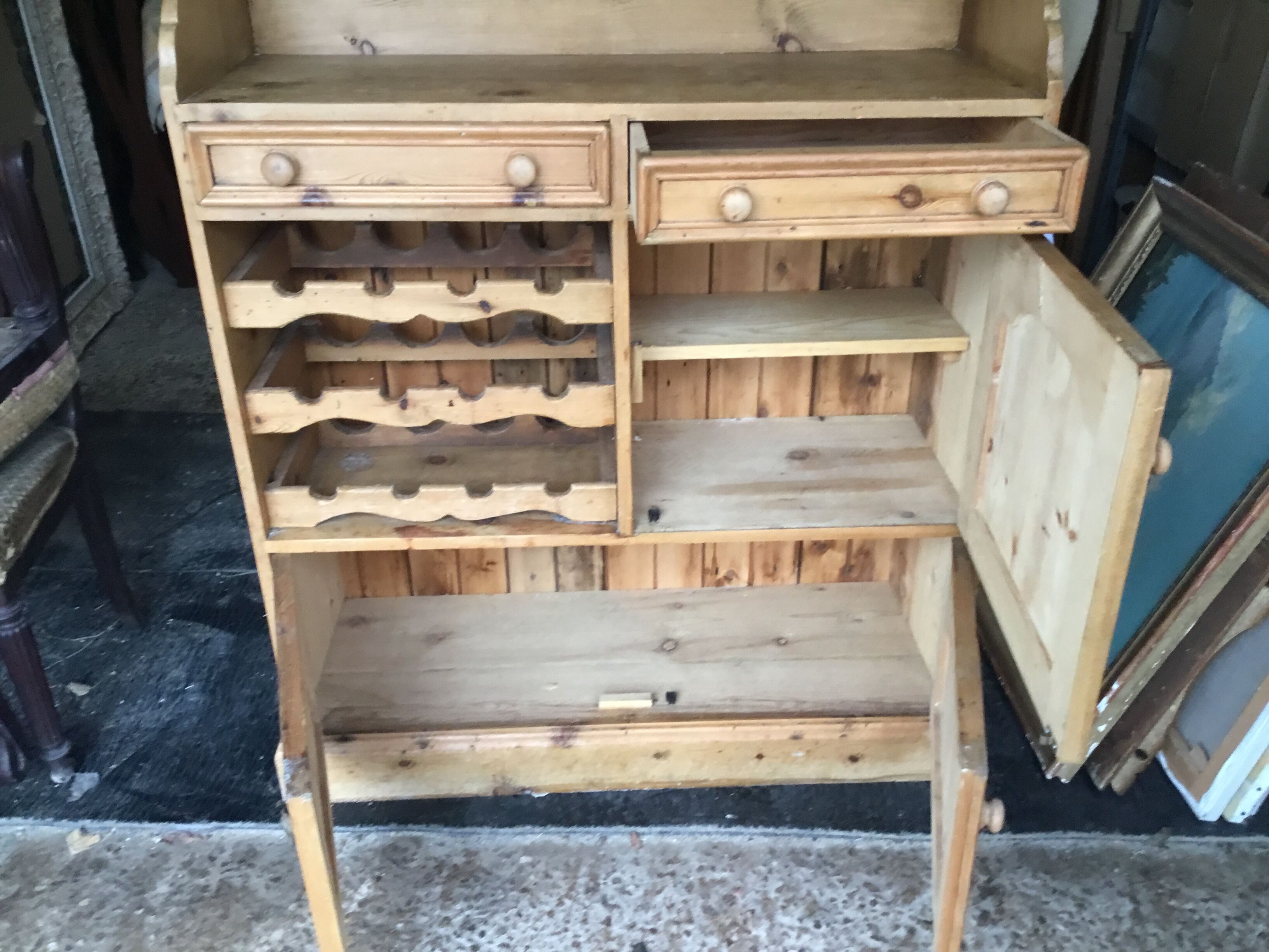 Massive fir kitchen buffet from the 1960s/70s in good condition