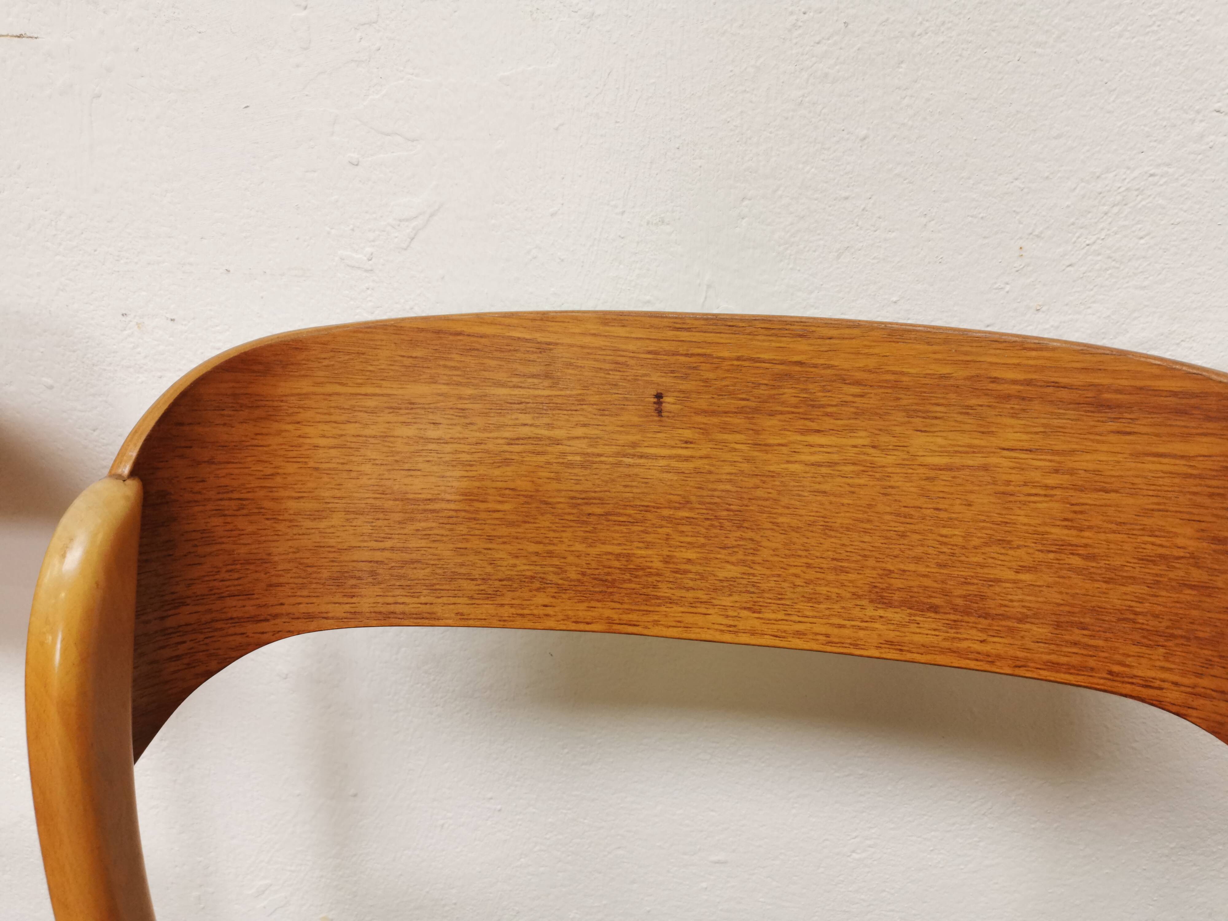 Series of 4 chairs Baumann Traineau