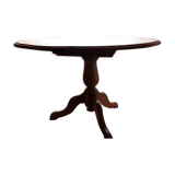 English-inspired extendable round table