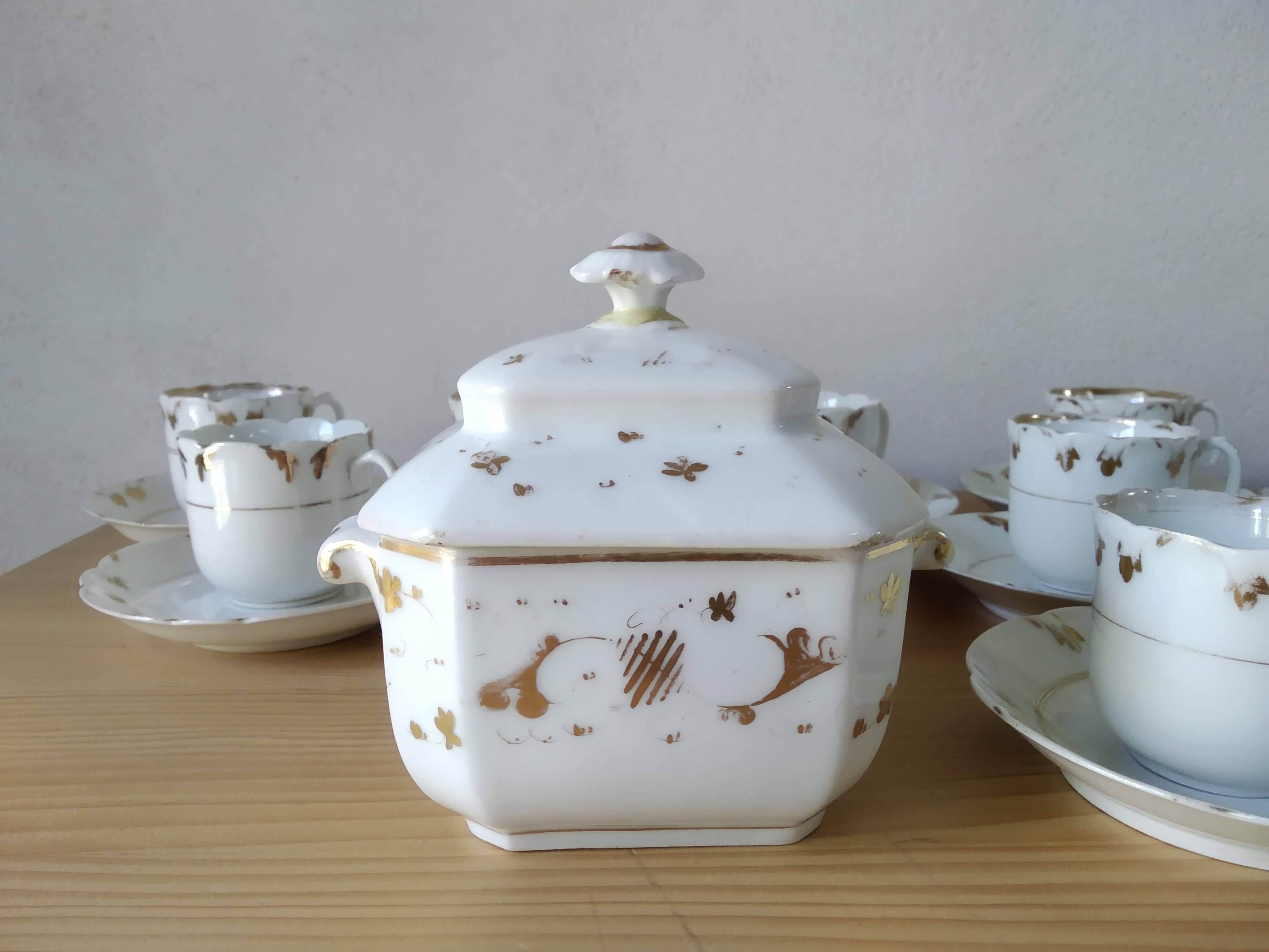 Coffee cups and sugar bowl, Old Paris Empire porcelain, Vve BARES