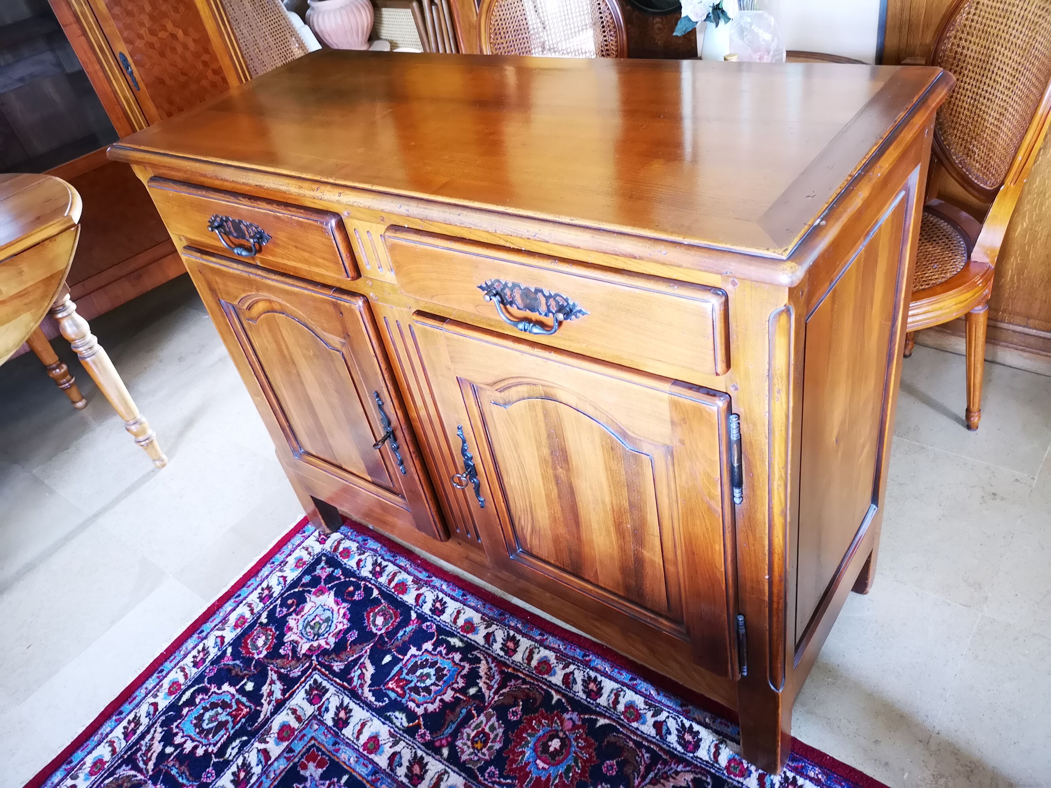 Buffet XXy in solid wood