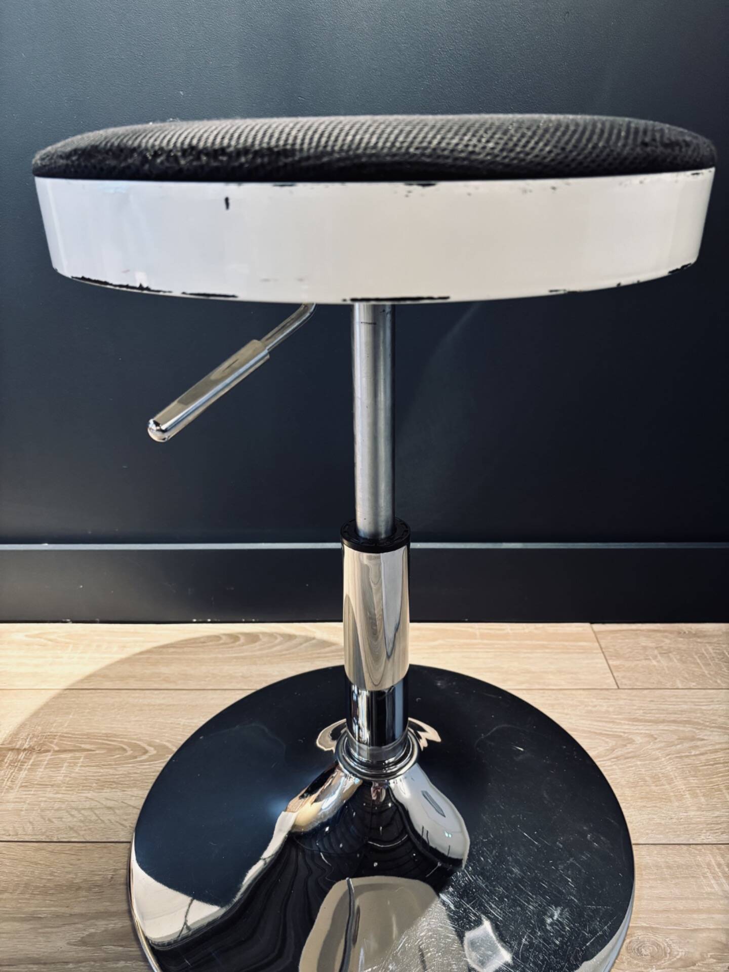 Vintage tulip foot stool