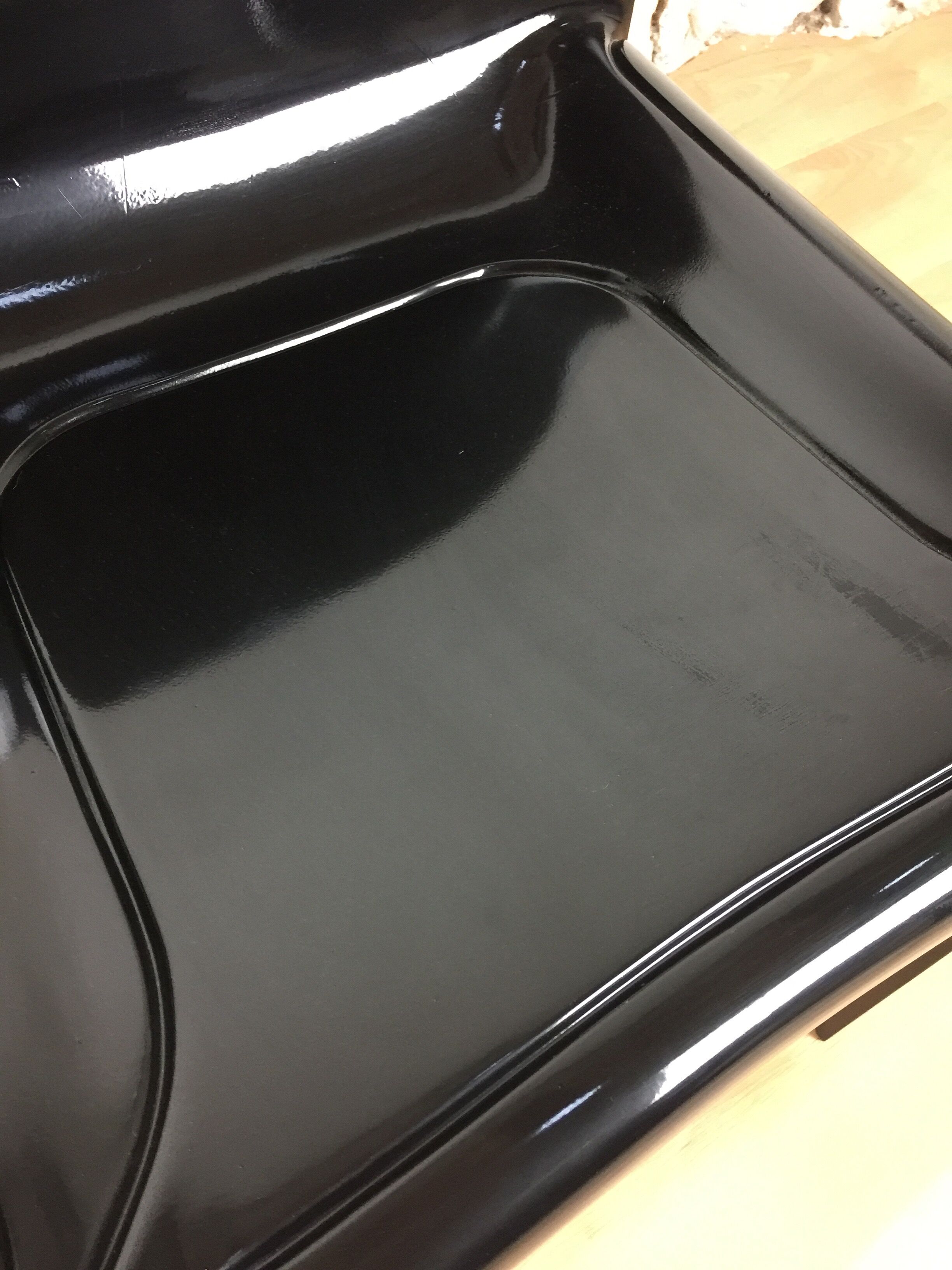 Pair of chairs n°4854 by Gae Aulenti