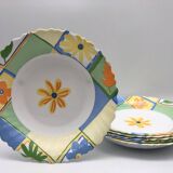 6 hollow plates "luminarc" with flower motifs.