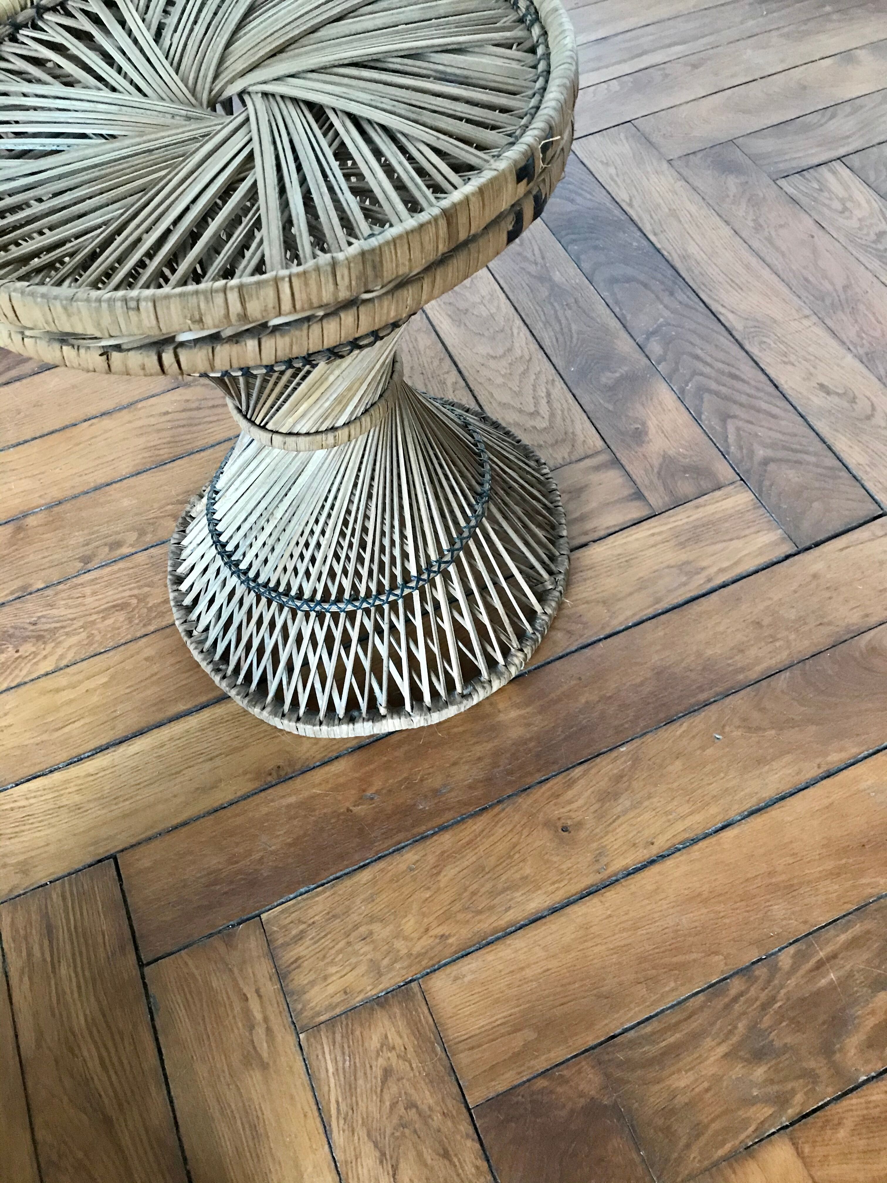 Rattan diabolo stool