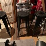 Bar stool