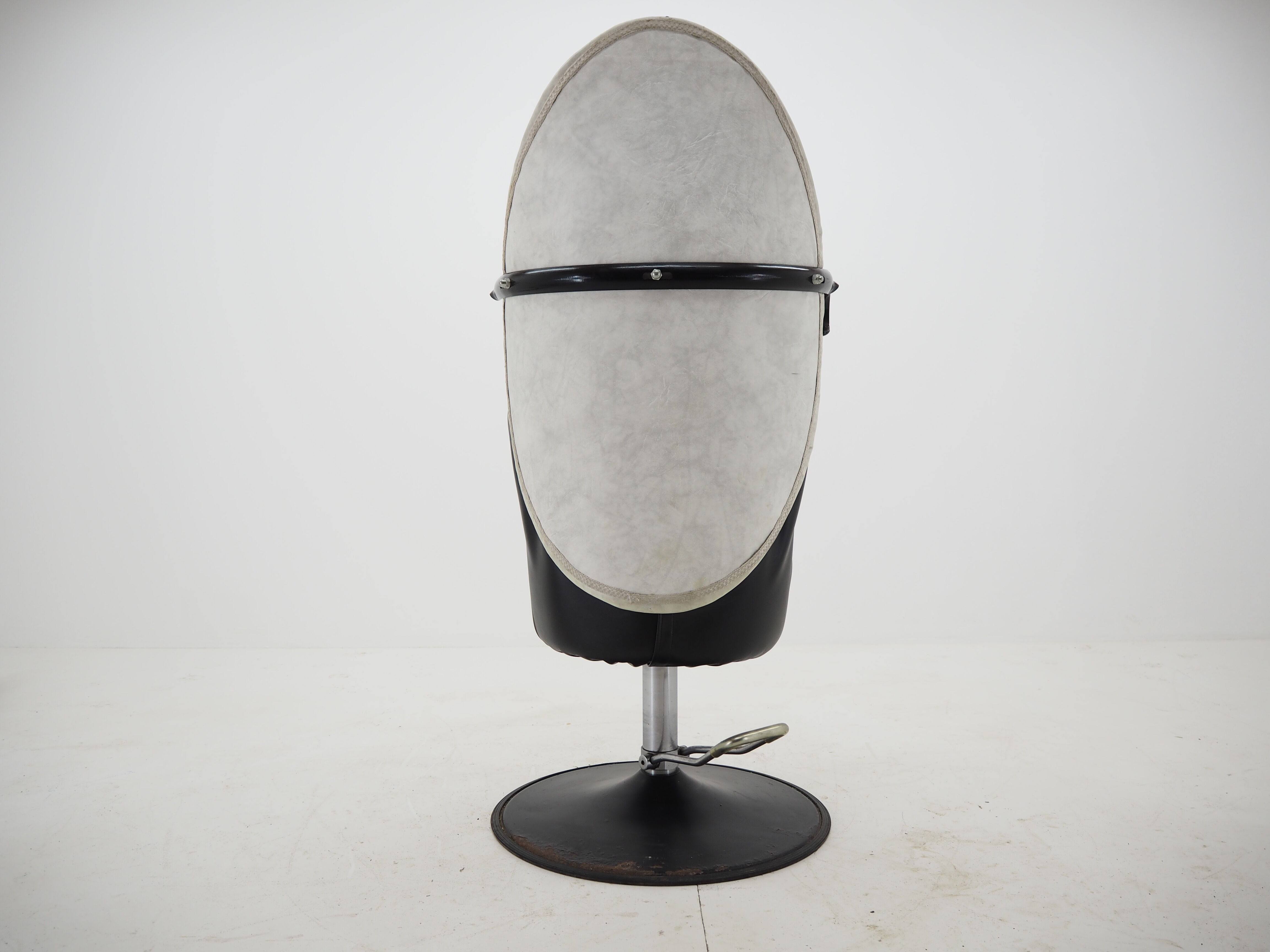 Midcentury adjustable hairdresser swivel armchair, 1970