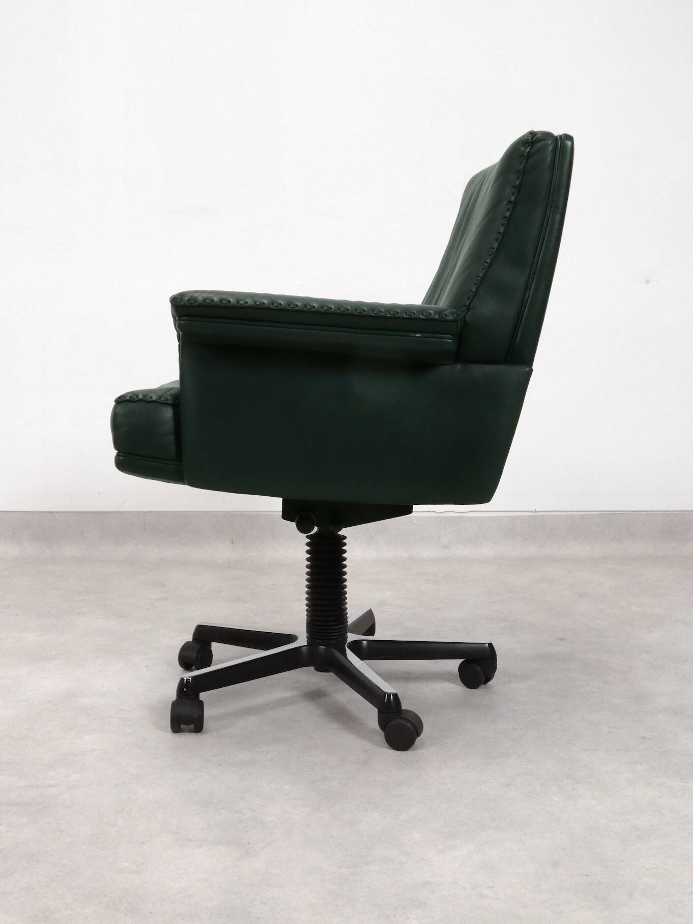 De Sede DS 35 Swivel Desk Chair