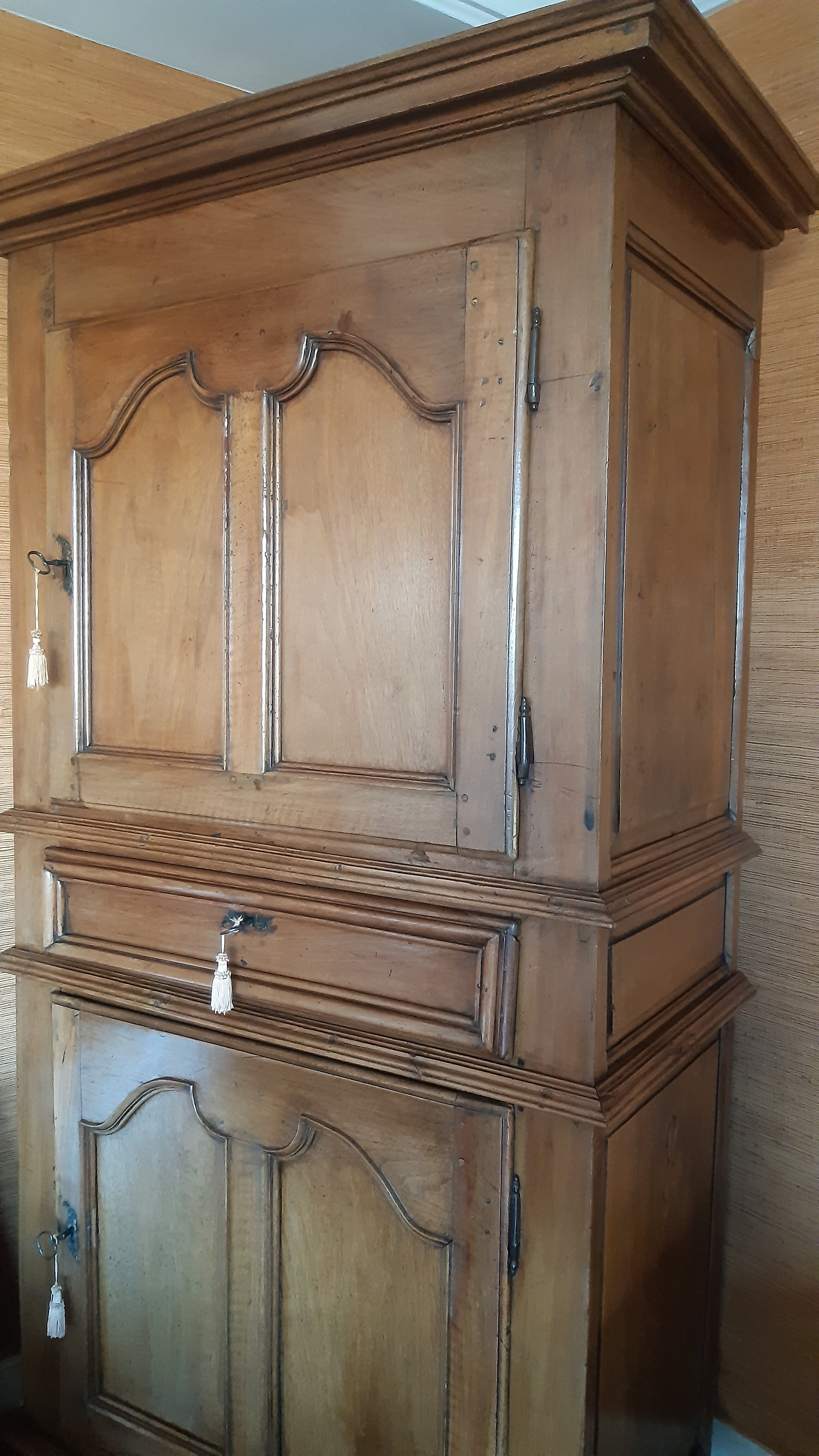 "Standing man" furniture