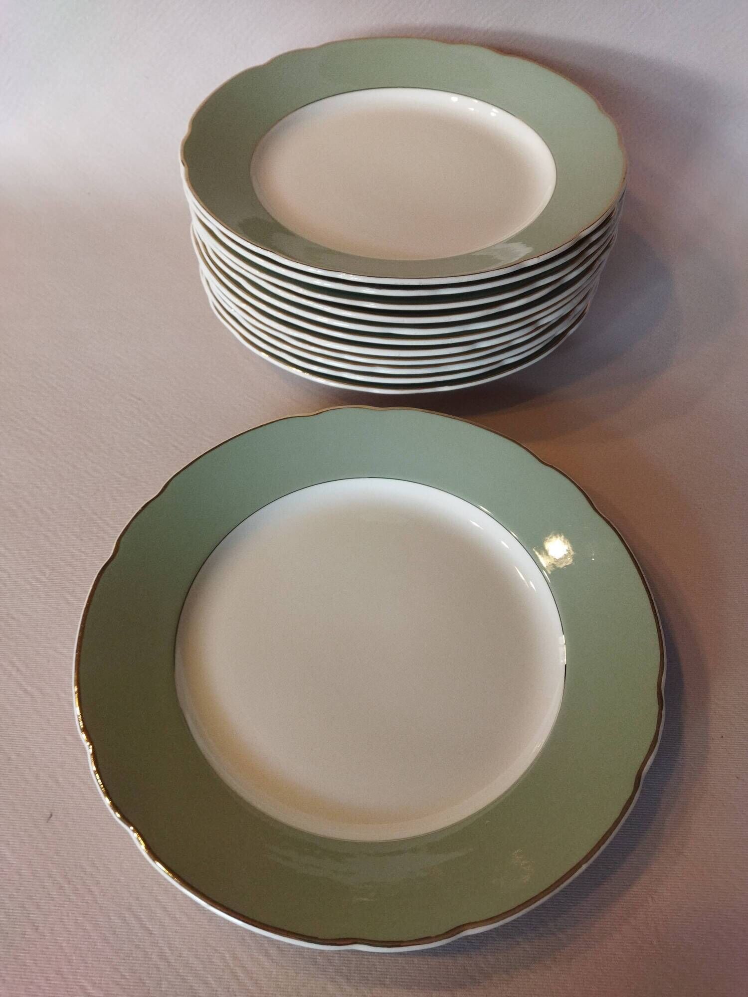 12 flat plates Villeroy & Boch Mettlach celadon green and vintage gold 1960s