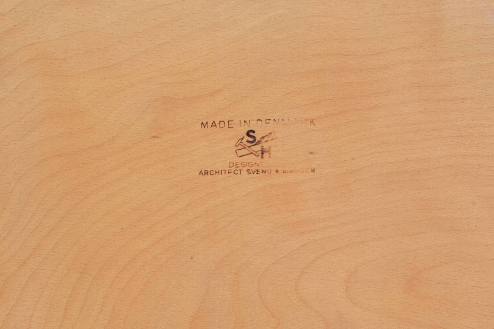 Mid-century oak desk by Svend Åge Madsen for Sigurd Hansen, 1960s.
