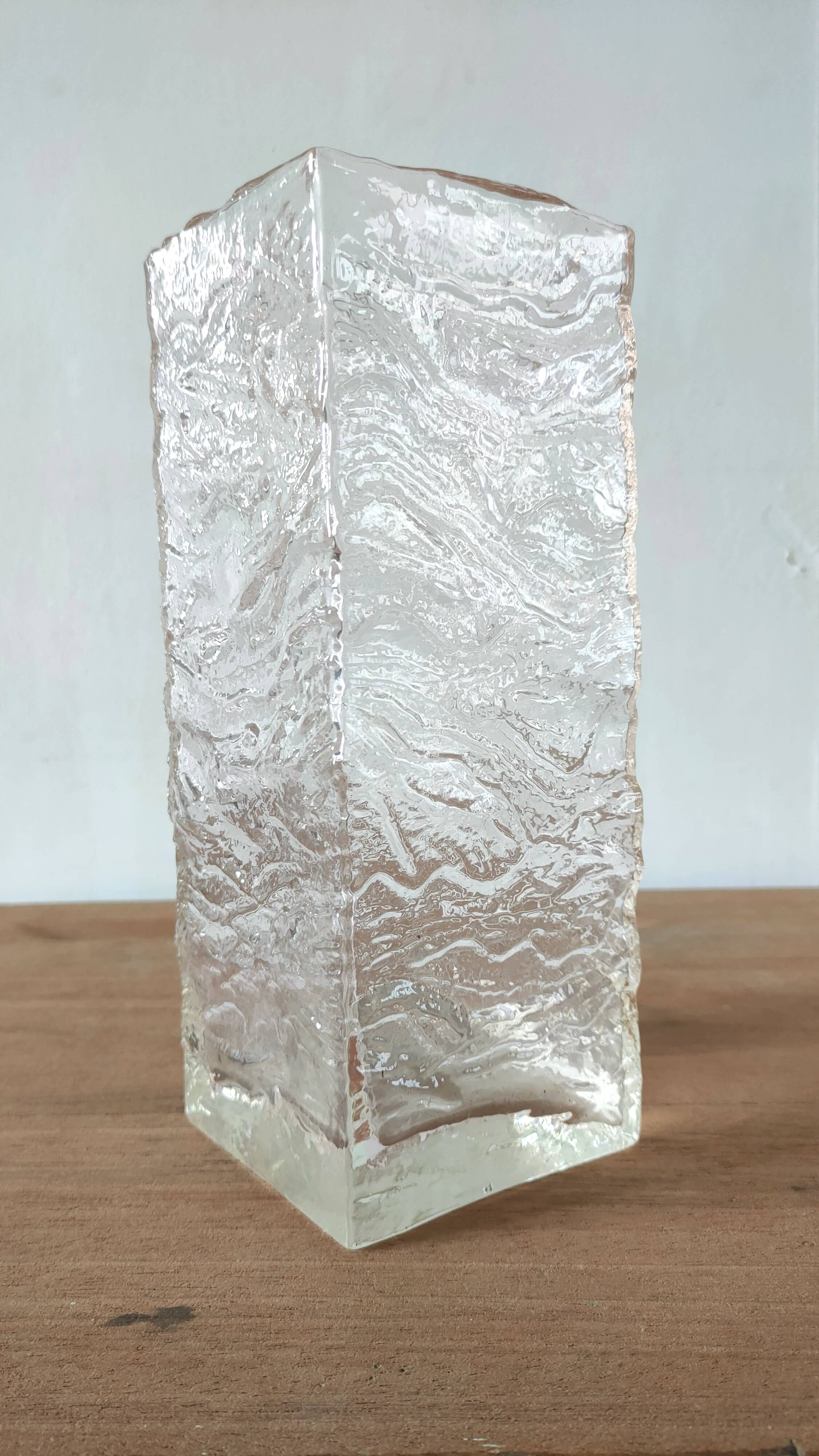 Bubble glass vase design from the 70s