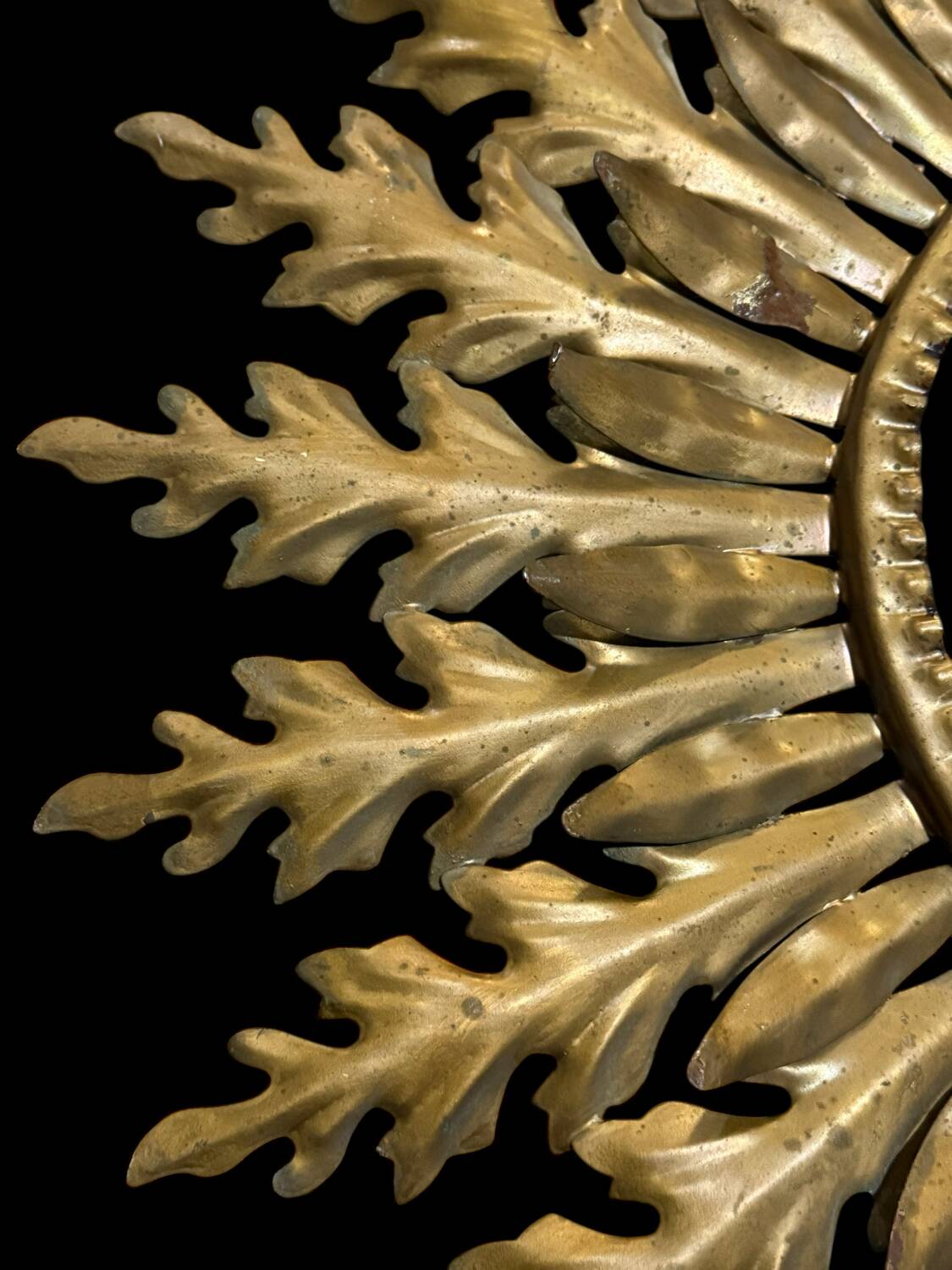 Miroir soleil en fer forgé doré, Espagne Ibiza années 50