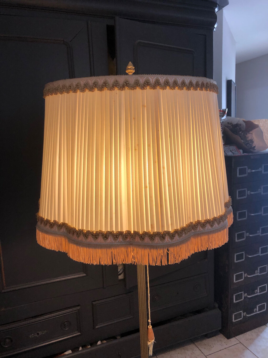 Vintage bronze tripod foot floor lamp