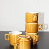 Set of 5 vintage mustard-coloured ceramic mugs.