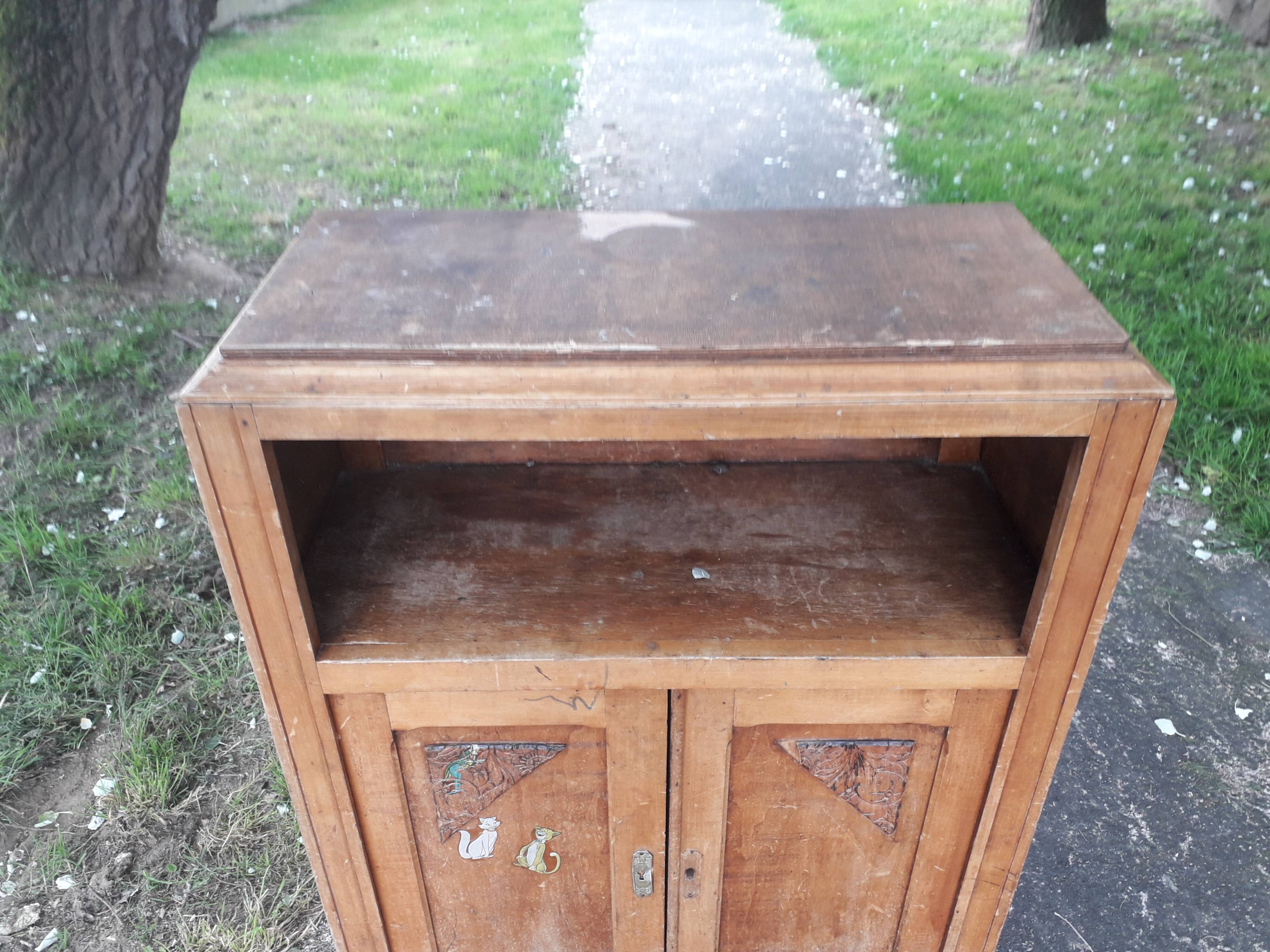 Furniture to restore Shabby Chic