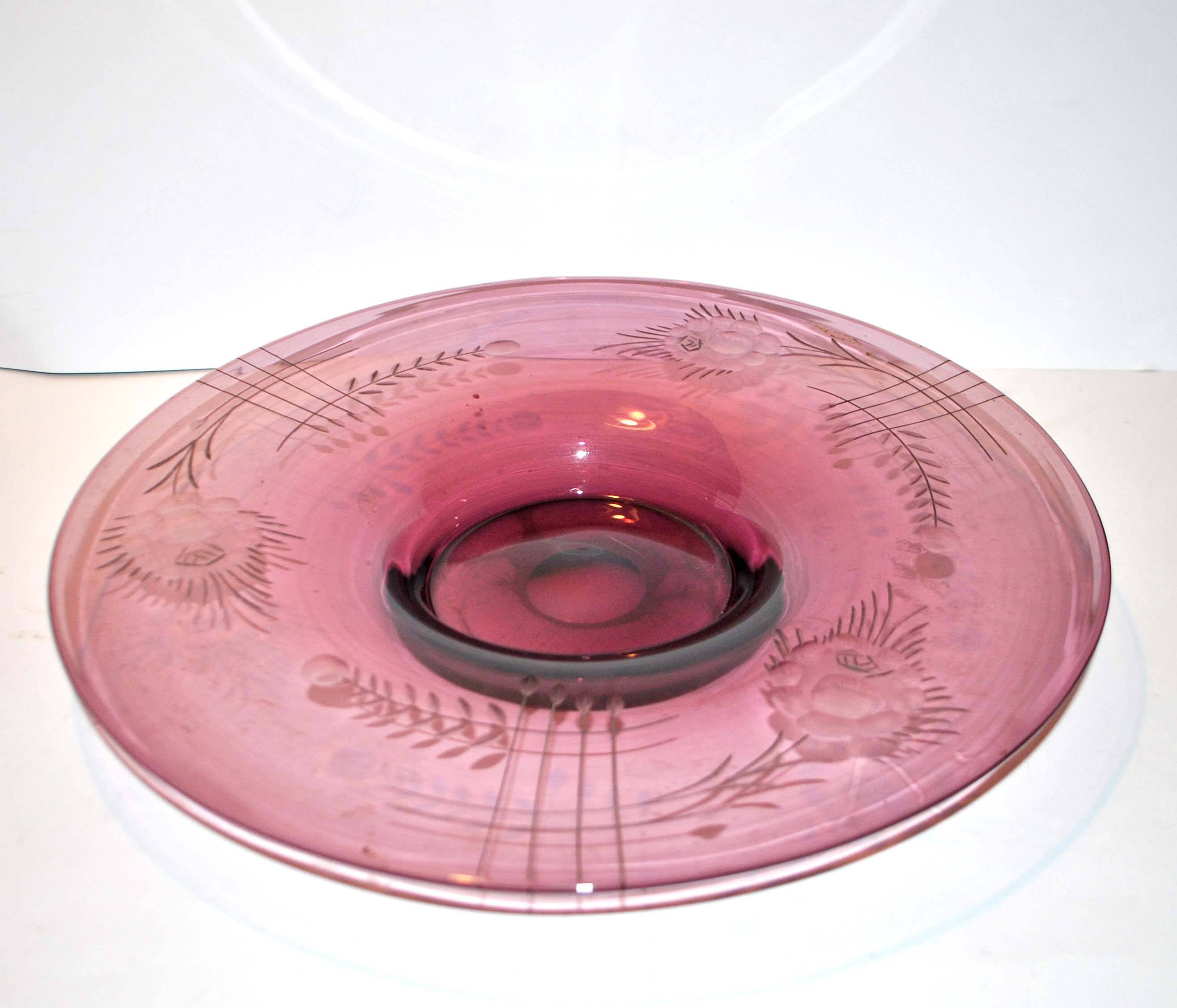 Portieux vallerysthal, large fruit bowl in purplish pink glass 1930-1940