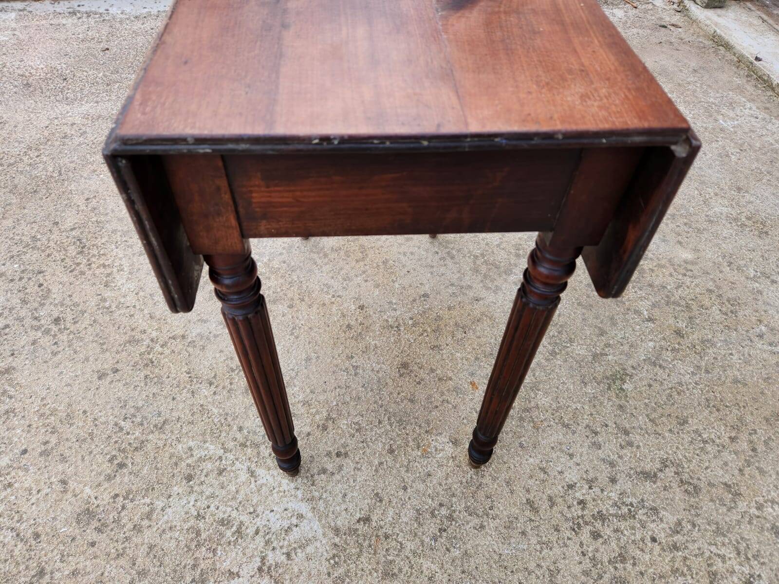 19th century period drop-leaf coffee table