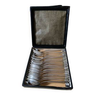 Silver cutlery set