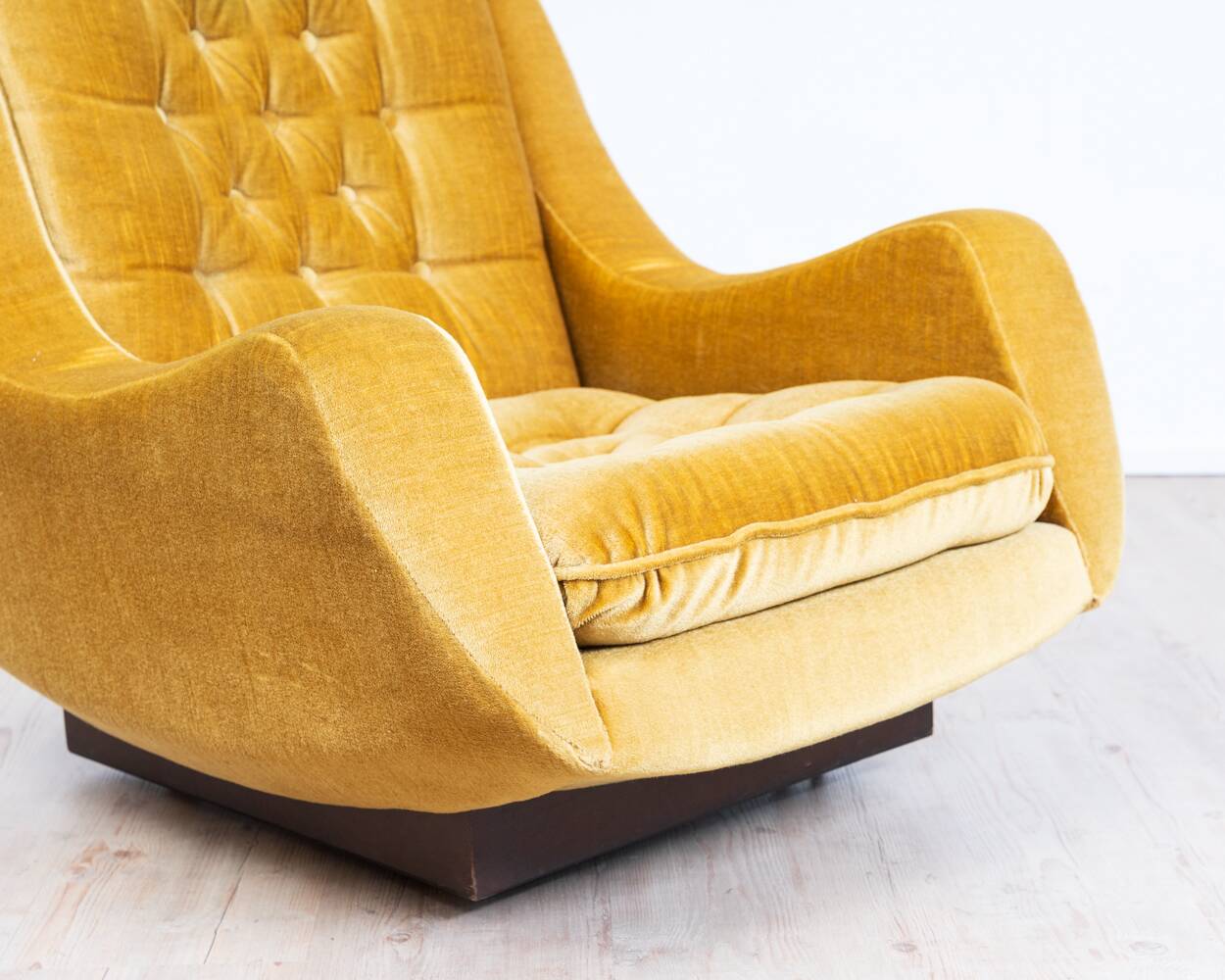 Space Age, lounge chair, 1970s, golden yellow.