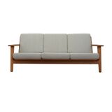 Canapé en chêne, design danois, années 1960, designer : Hans J. Wegner, fabricant : Getama