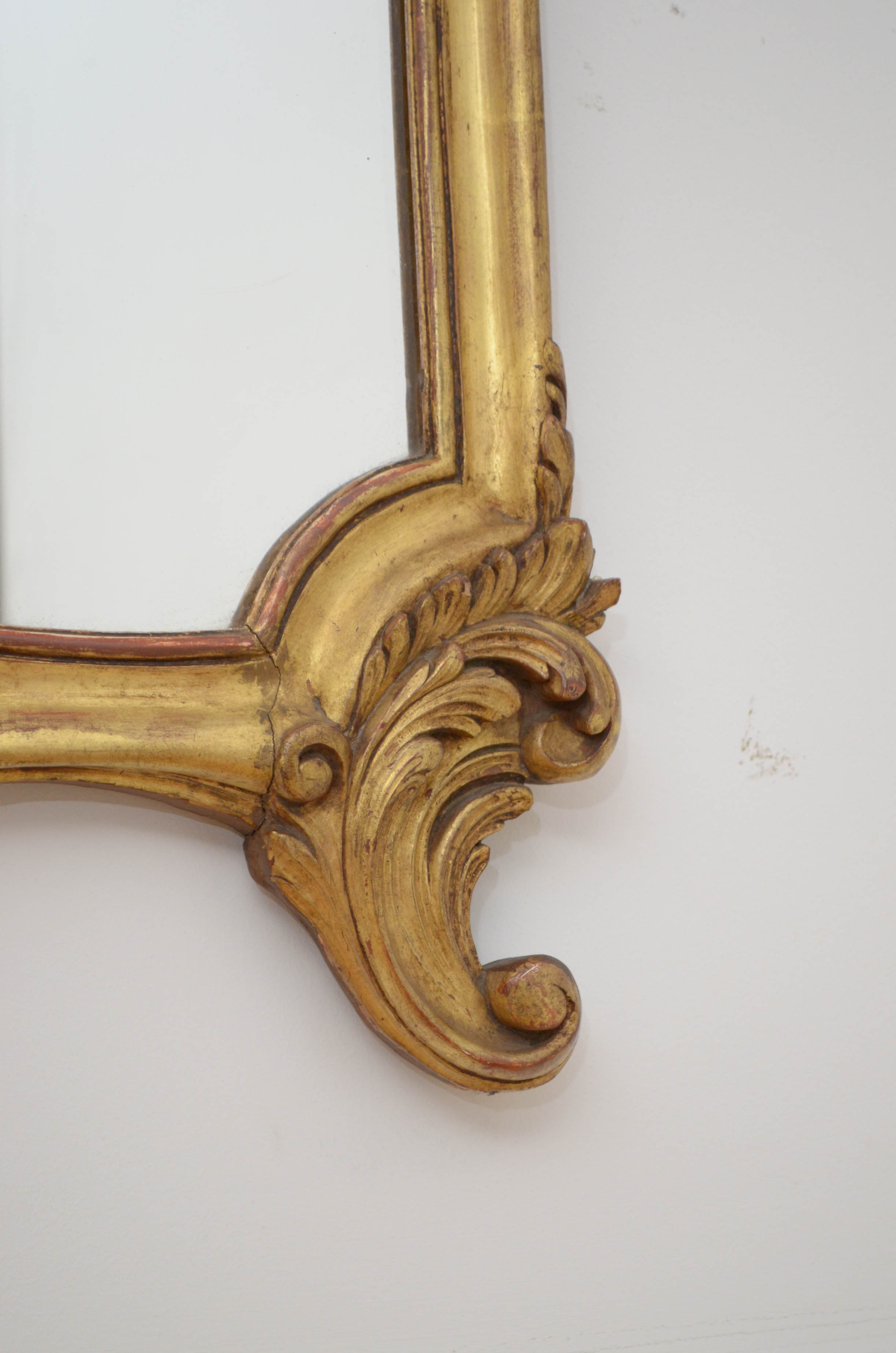 Giltwood wall mirror
