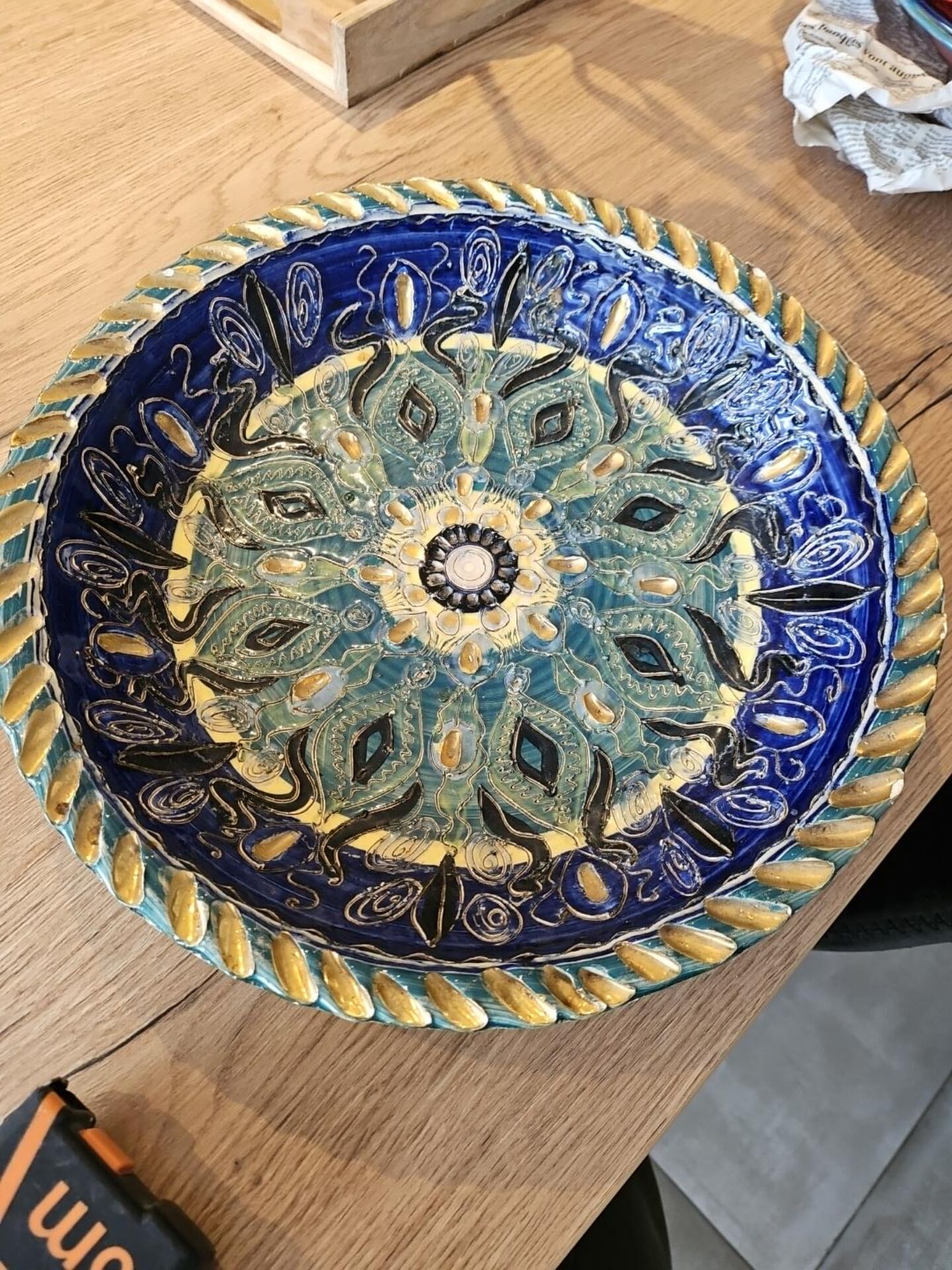 authentic large decorative hollow dish in glazed ceramic from Maï