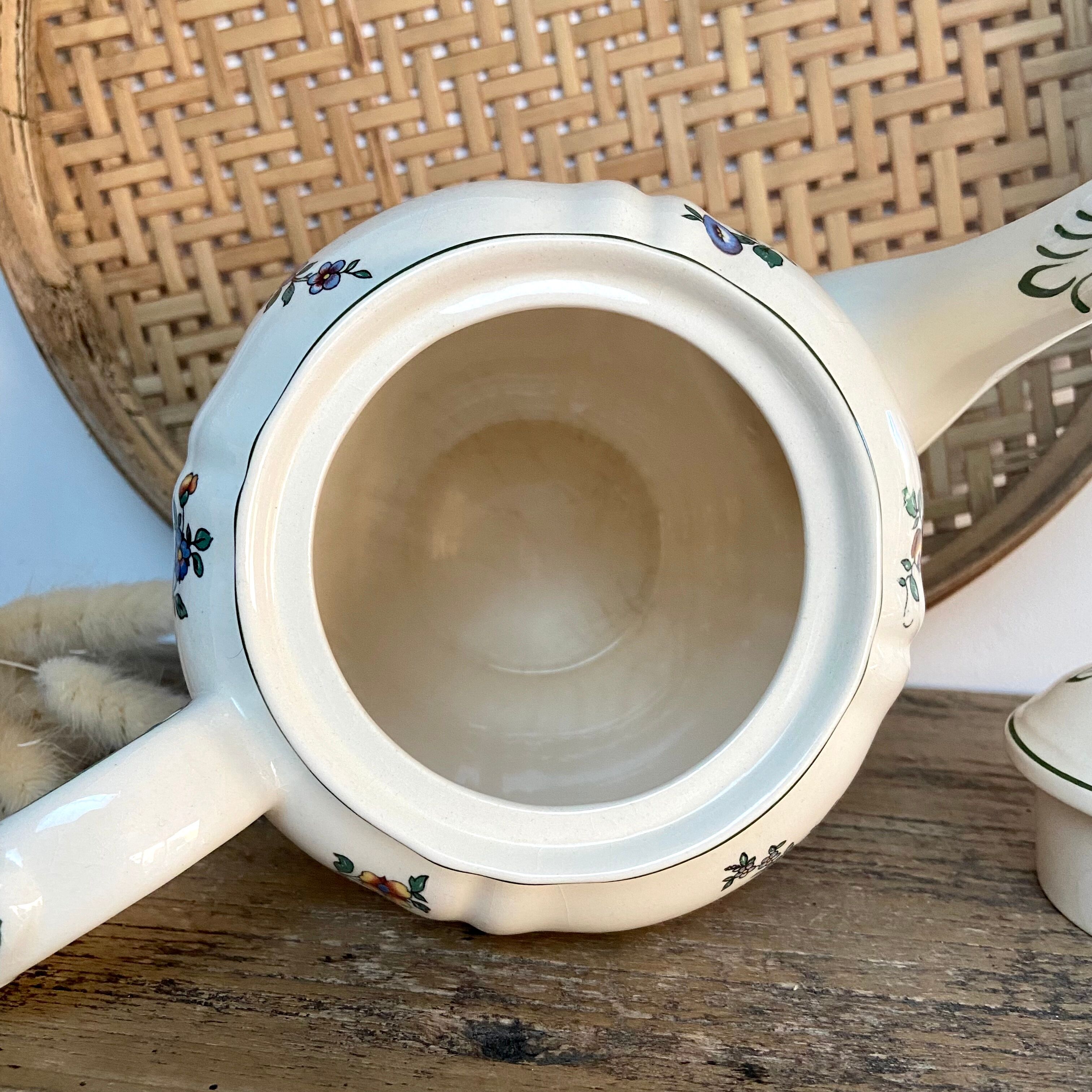 Vintage Villeroy & Boch teapot