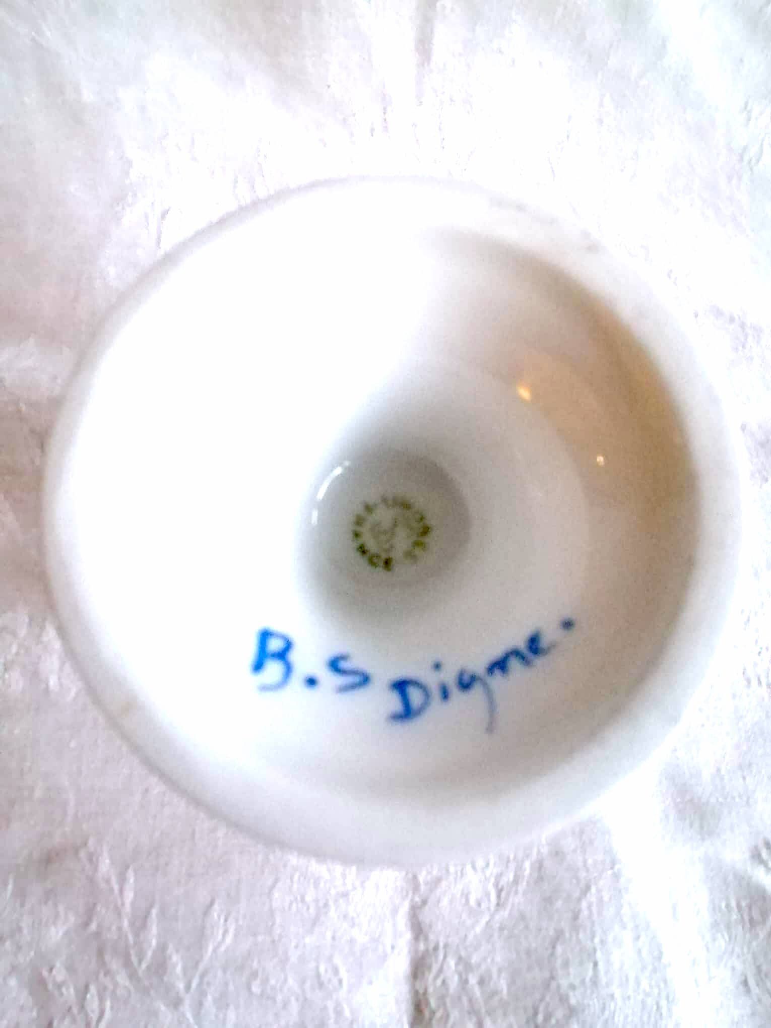 Mazagran en porcelaine de Limoges aux fleurs B.S Digne