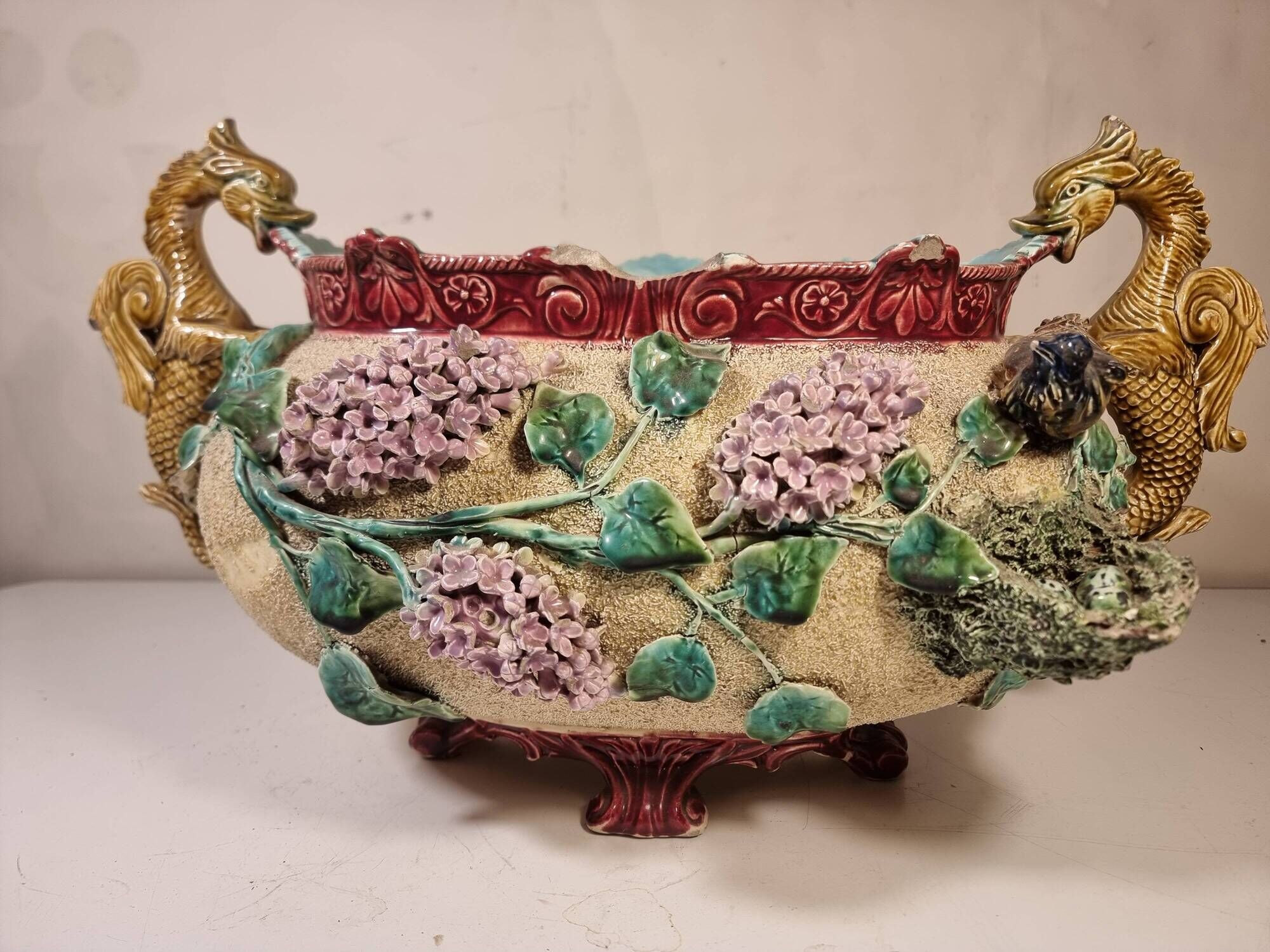 Earthenware cache-pot