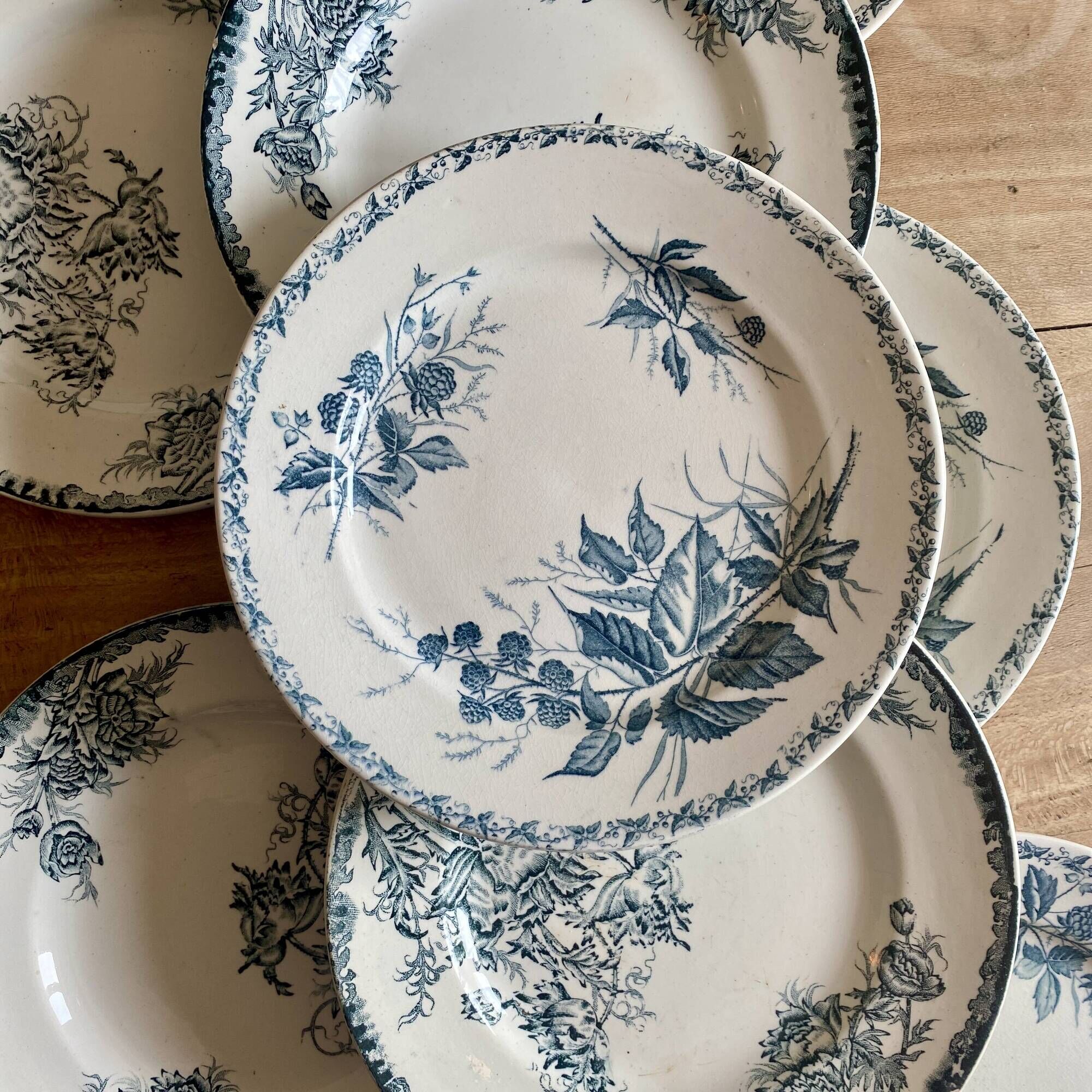 Set of 8 vintage flat ironstone plates - Mismatched -