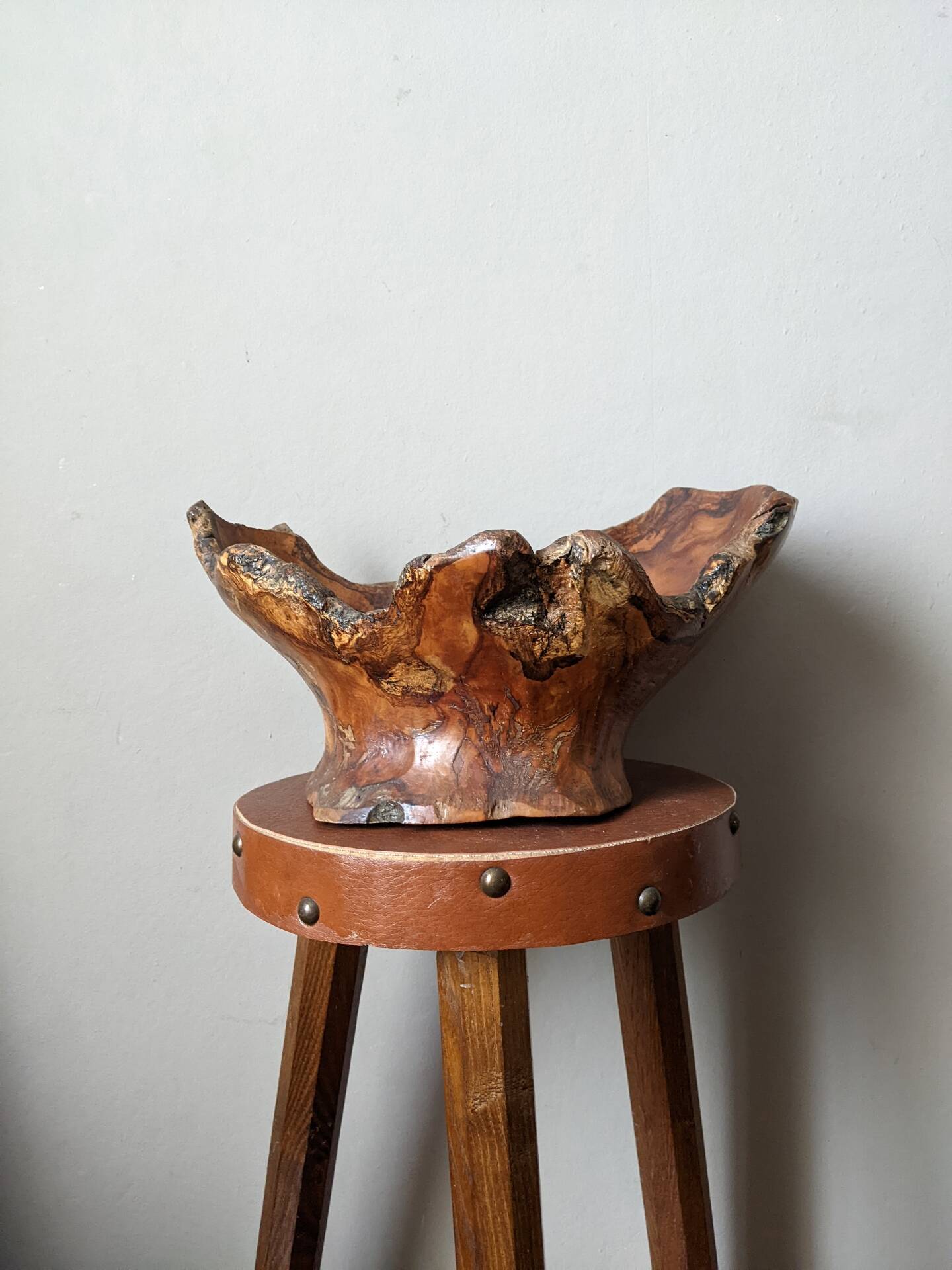 Handcrafted wooden bowl country decoration key tray