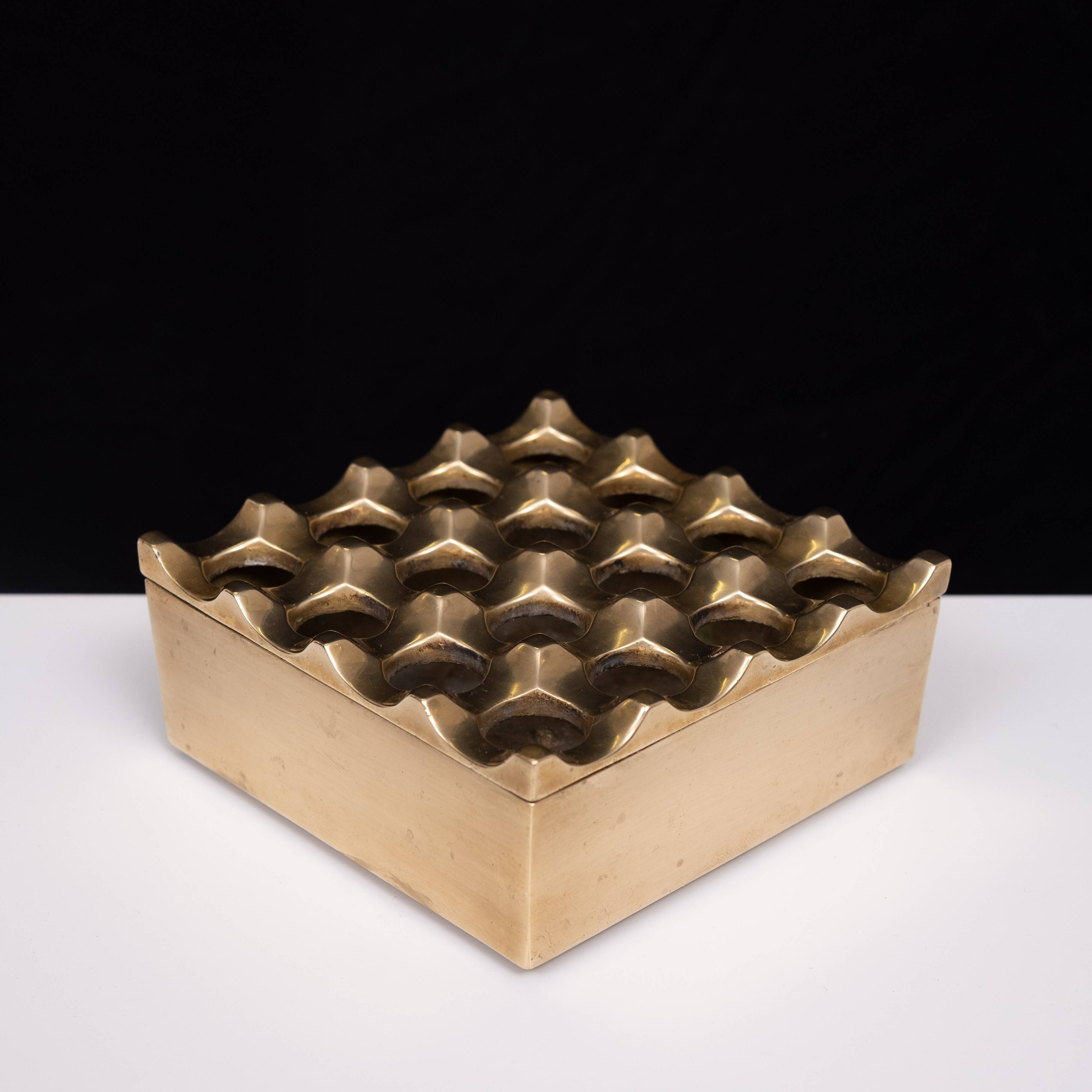 Holger Bäckström & Bo Ljungberg - Cendrier Ultima 15 Ashtra design géométrique